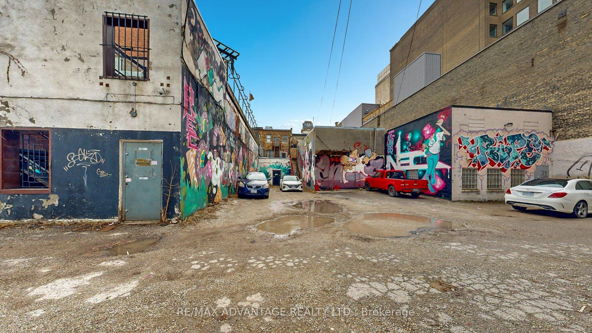 236 Dundas Street Property Photo 18