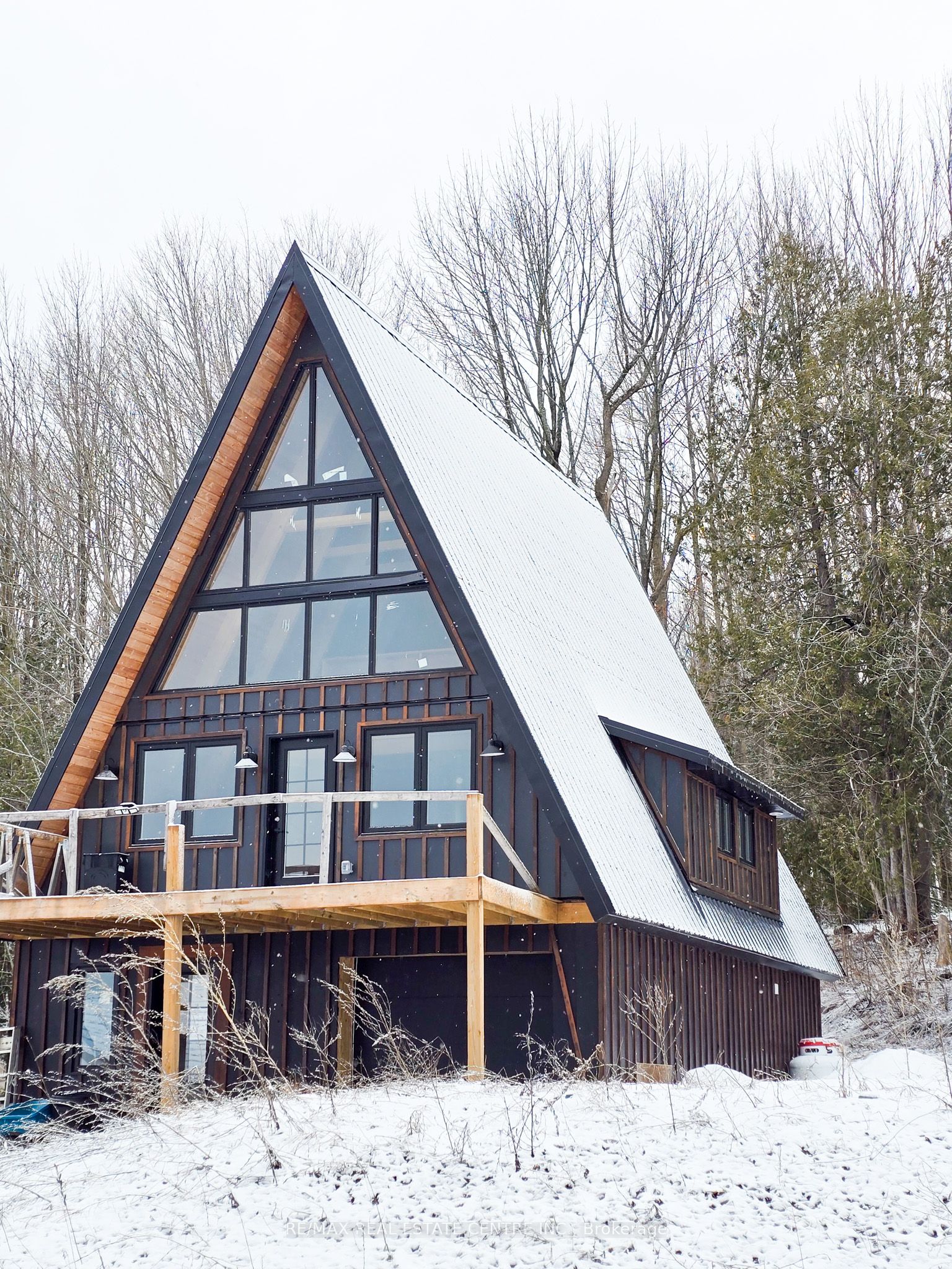 9 Urban Street Property Photo 2