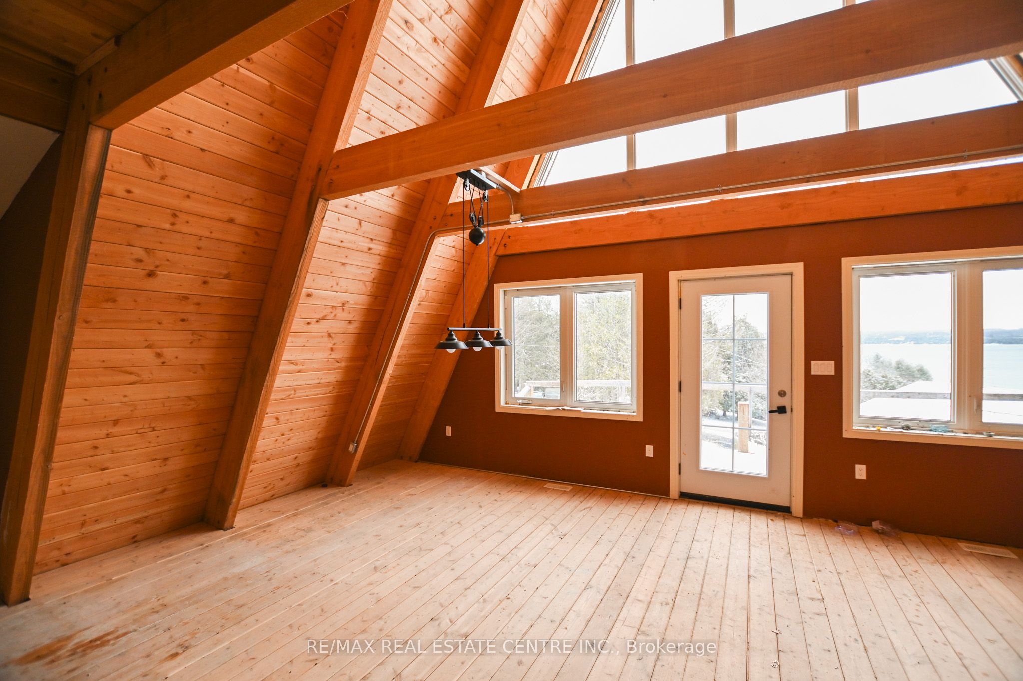 9 Urban Street Property Photo 3