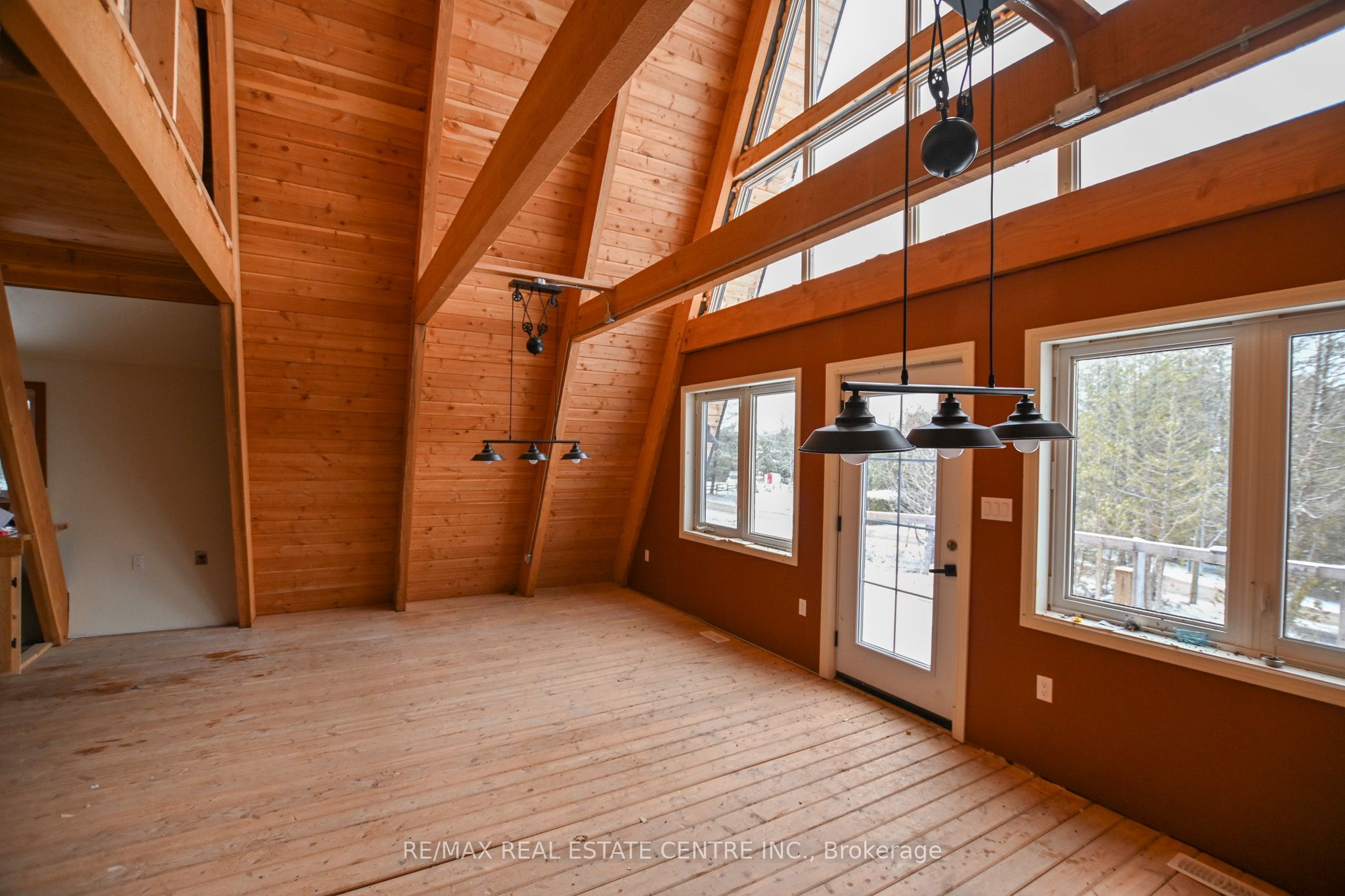 9 Urban Street Property Photo 4