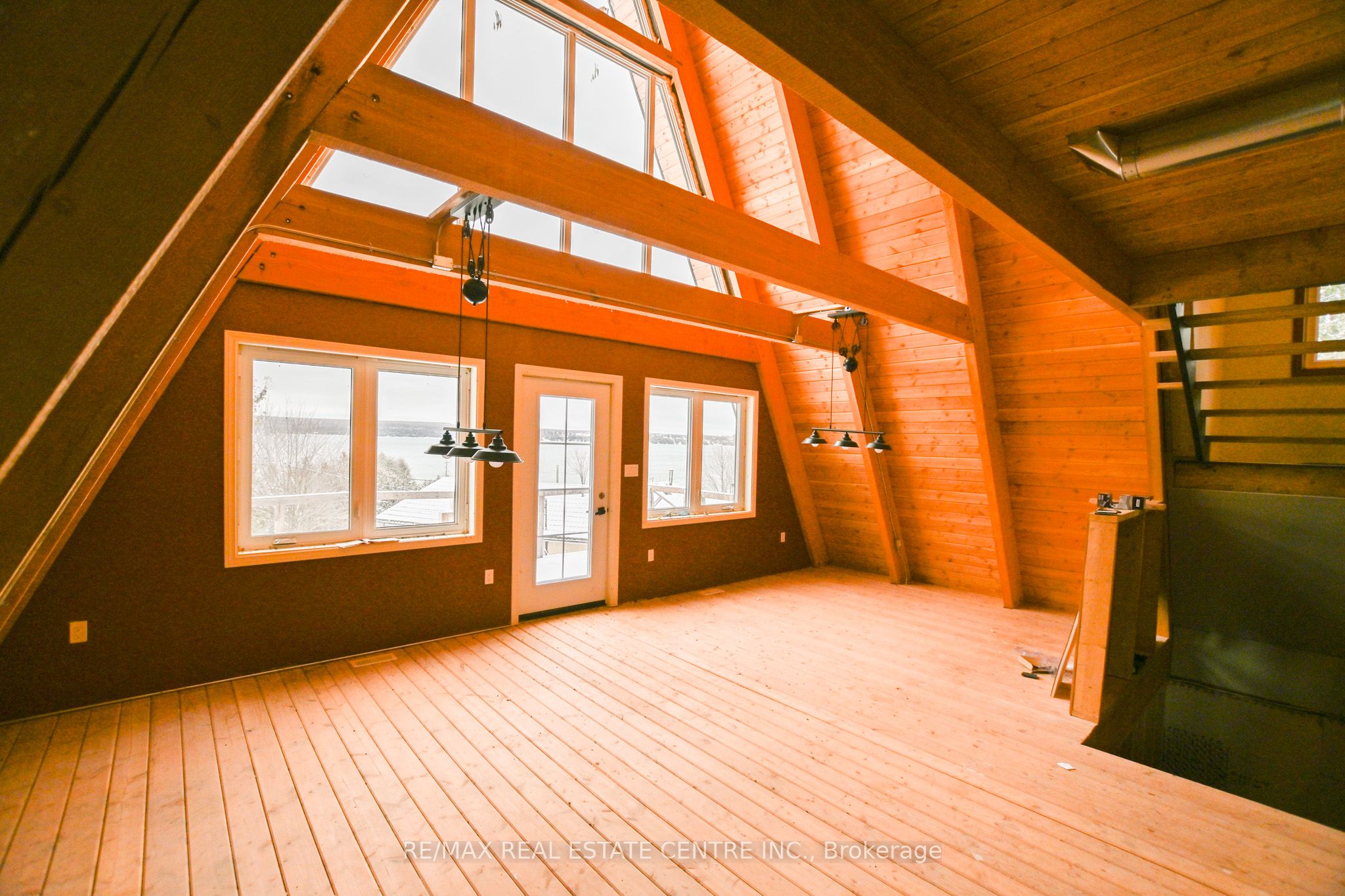 9 Urban Street Property Photo 5