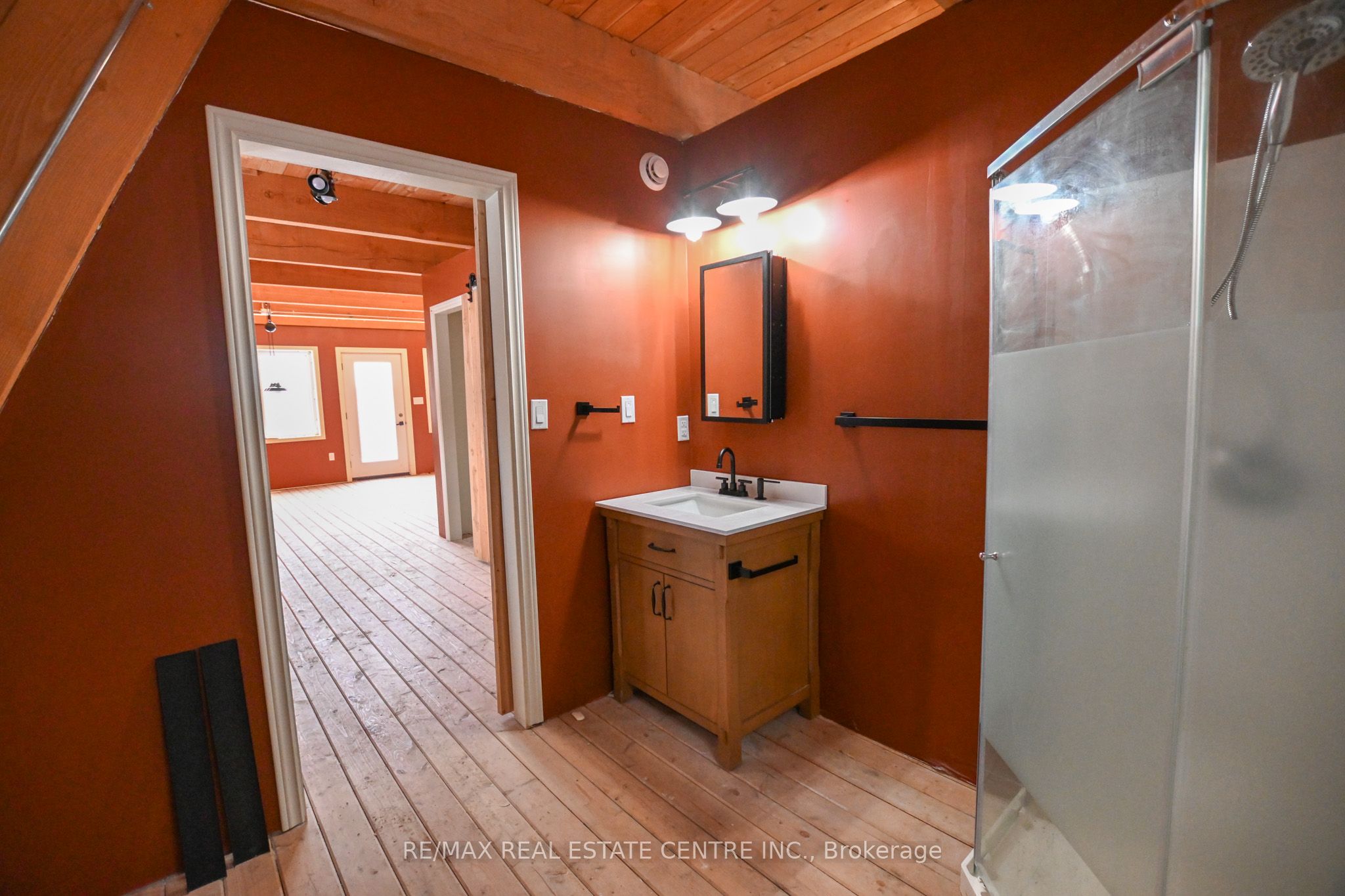 9 Urban Street Property Photo 11