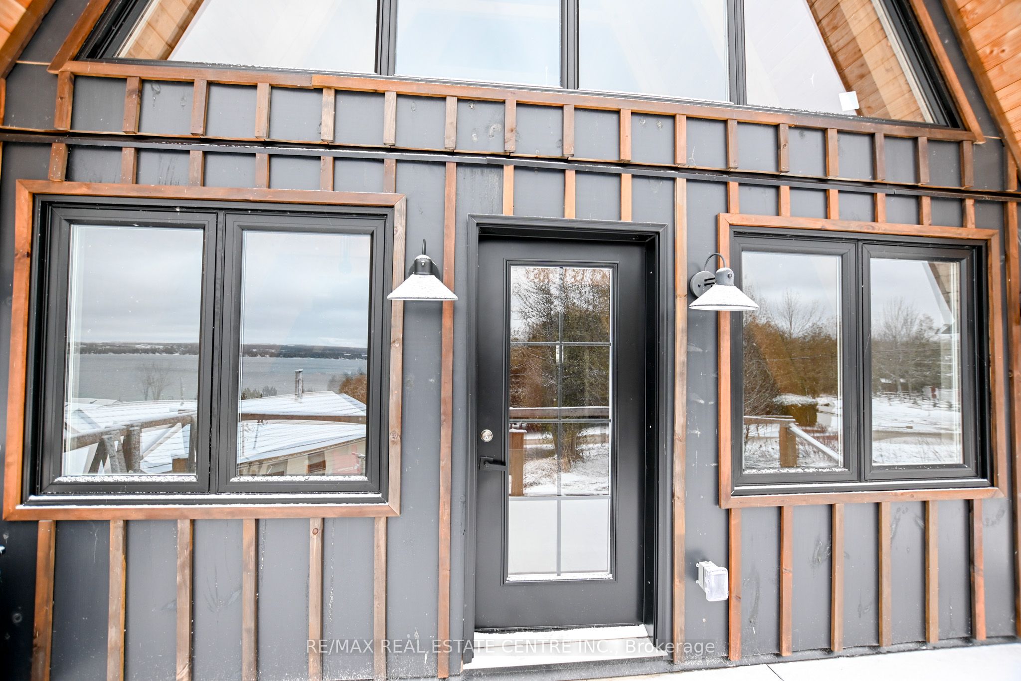 9 Urban Street Property Photo 17