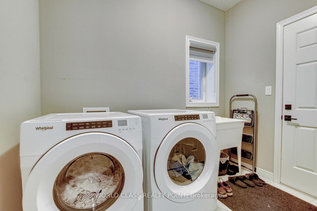 621 Florencedale Crescent W Property Photo 12