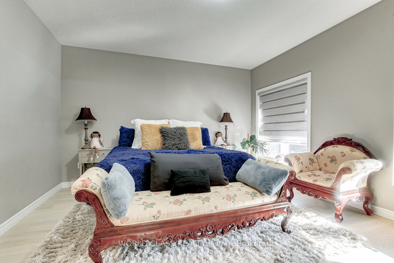 621 Florencedale Crescent W Property Photo 21