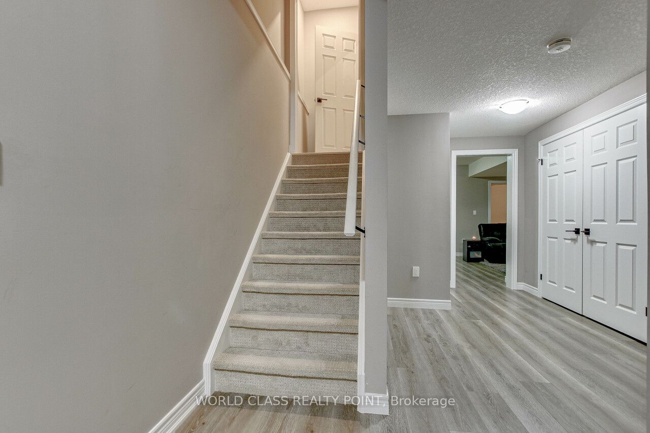 621 Florencedale Crescent W Property Photo 25