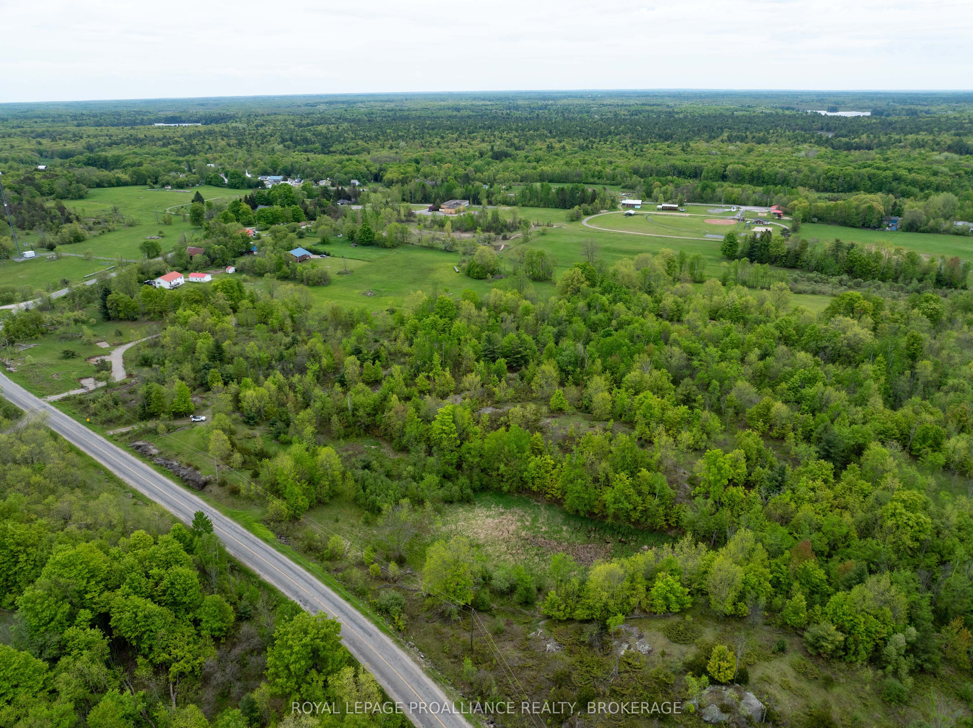 1147 Long Lake Road Property Photo 5