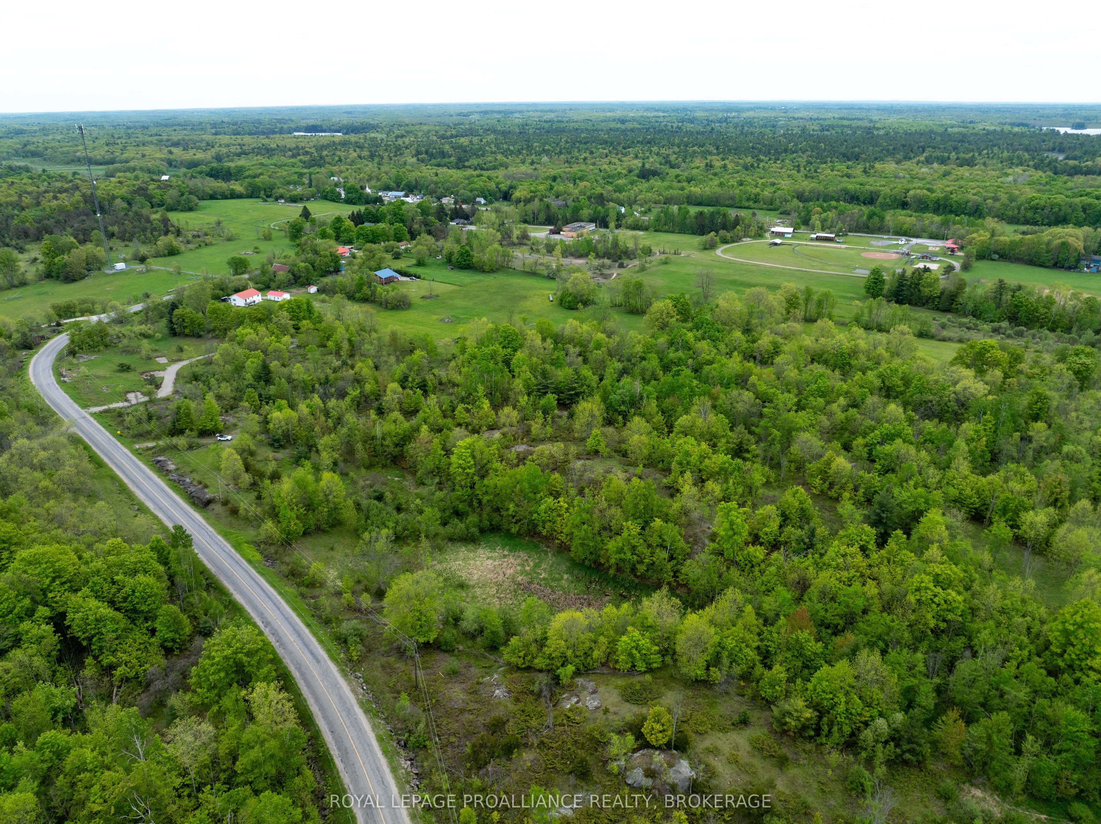 1147 Long Lake Road Property Photo 6