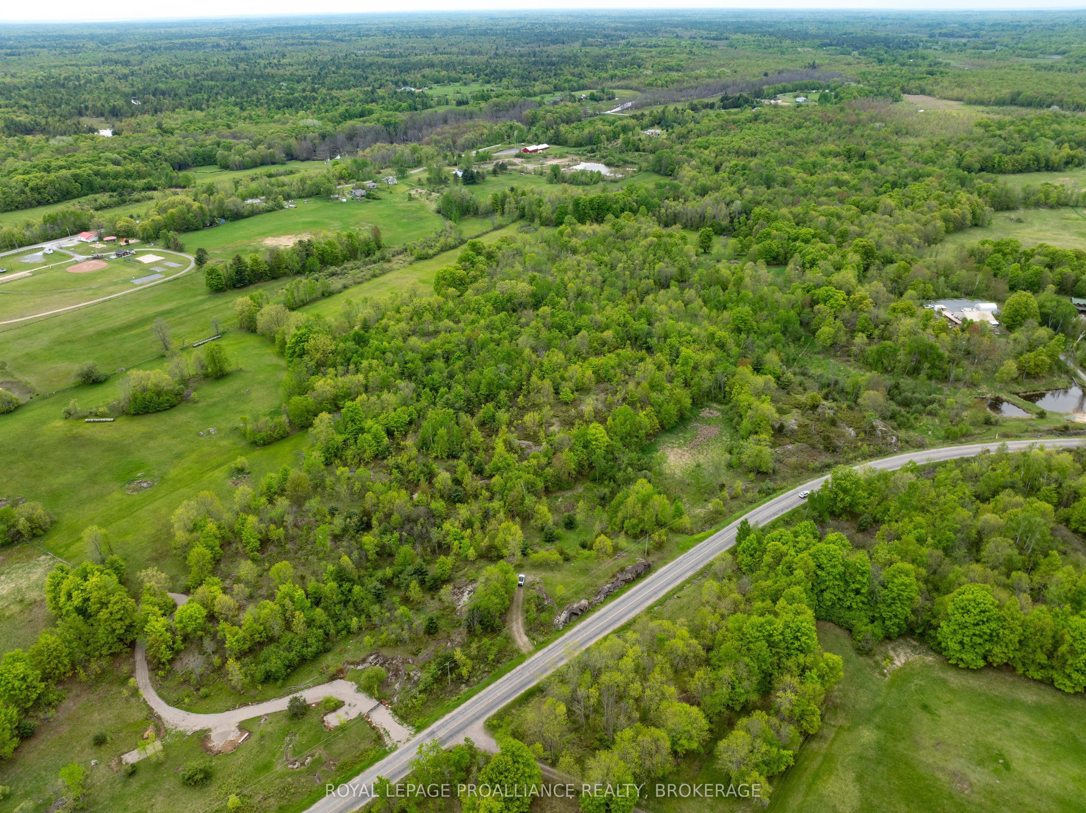 1147 Long Lake Road Property Photo 10