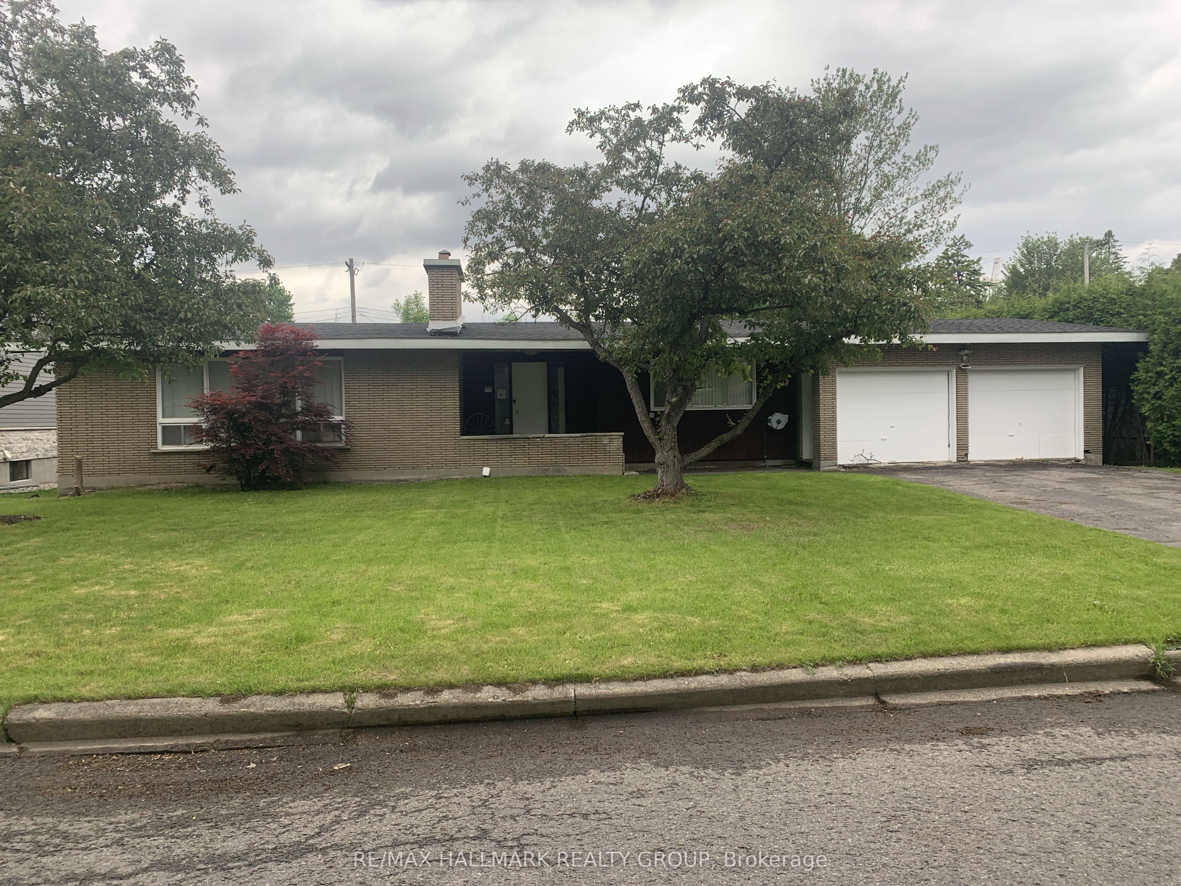 447 Roger Road Property Photo