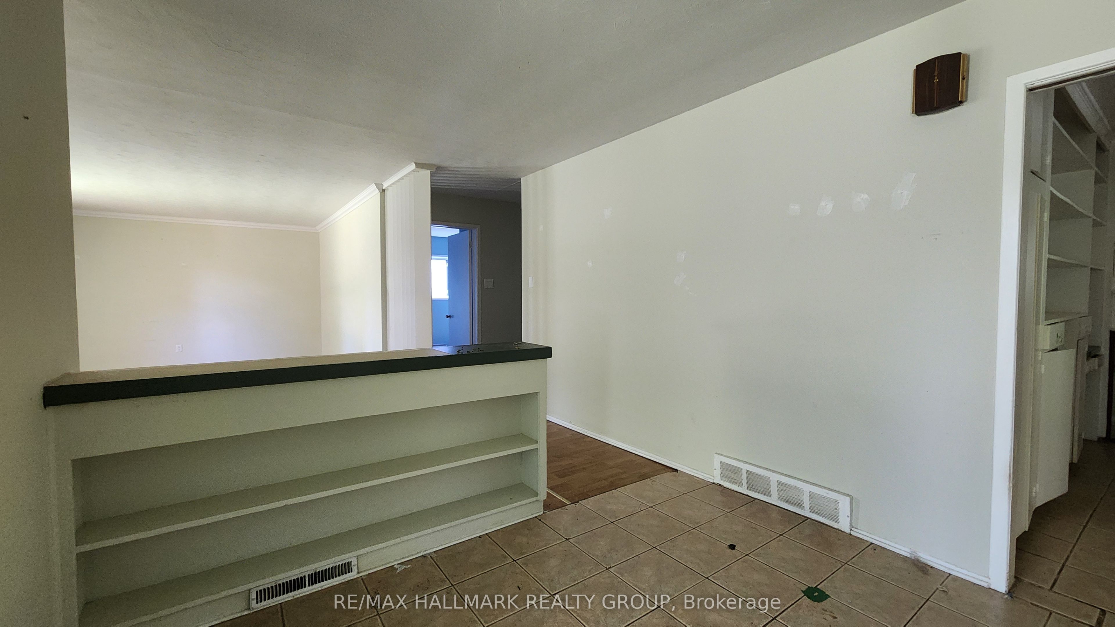 447 Roger Road Property Photo 5