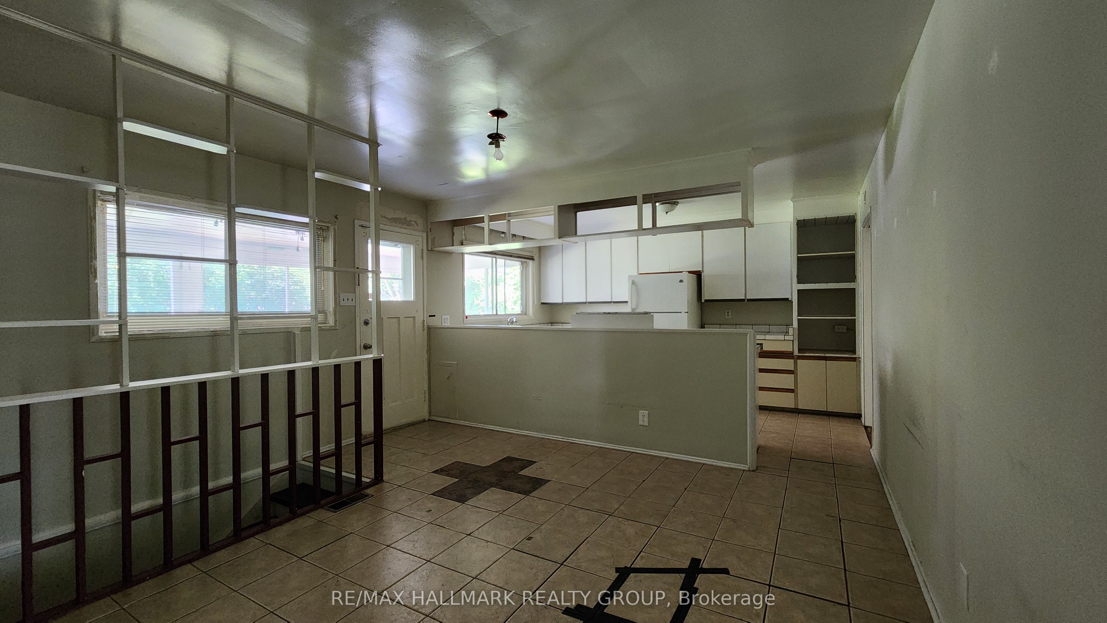 447 Roger Road Property Photo 8