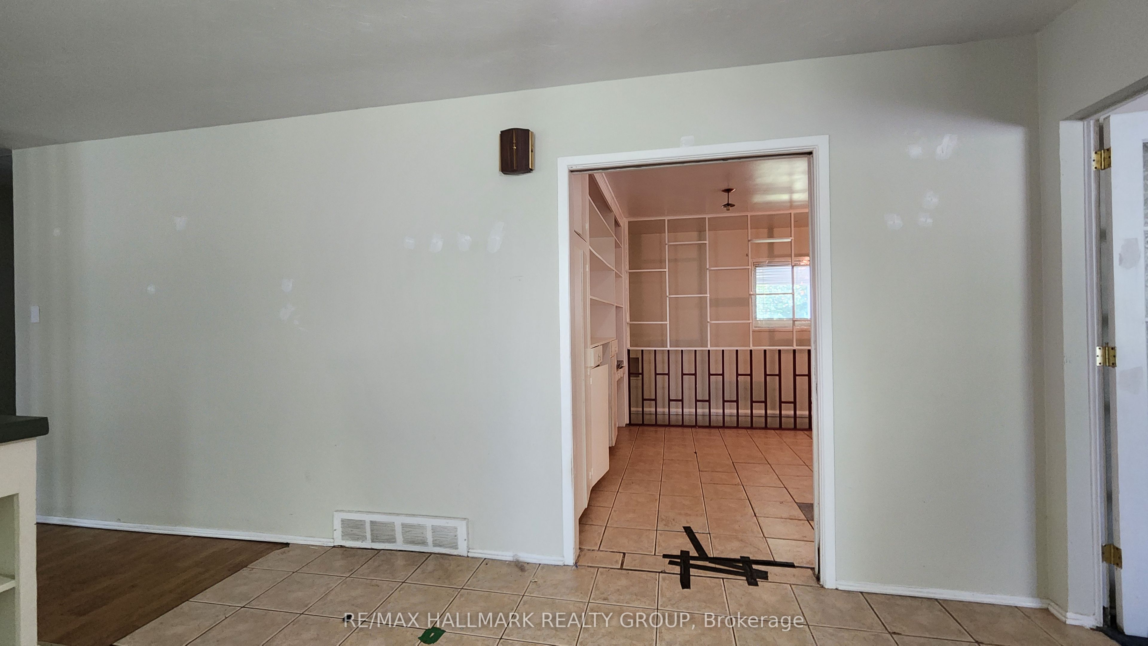 447 Roger Road Property Photo 9