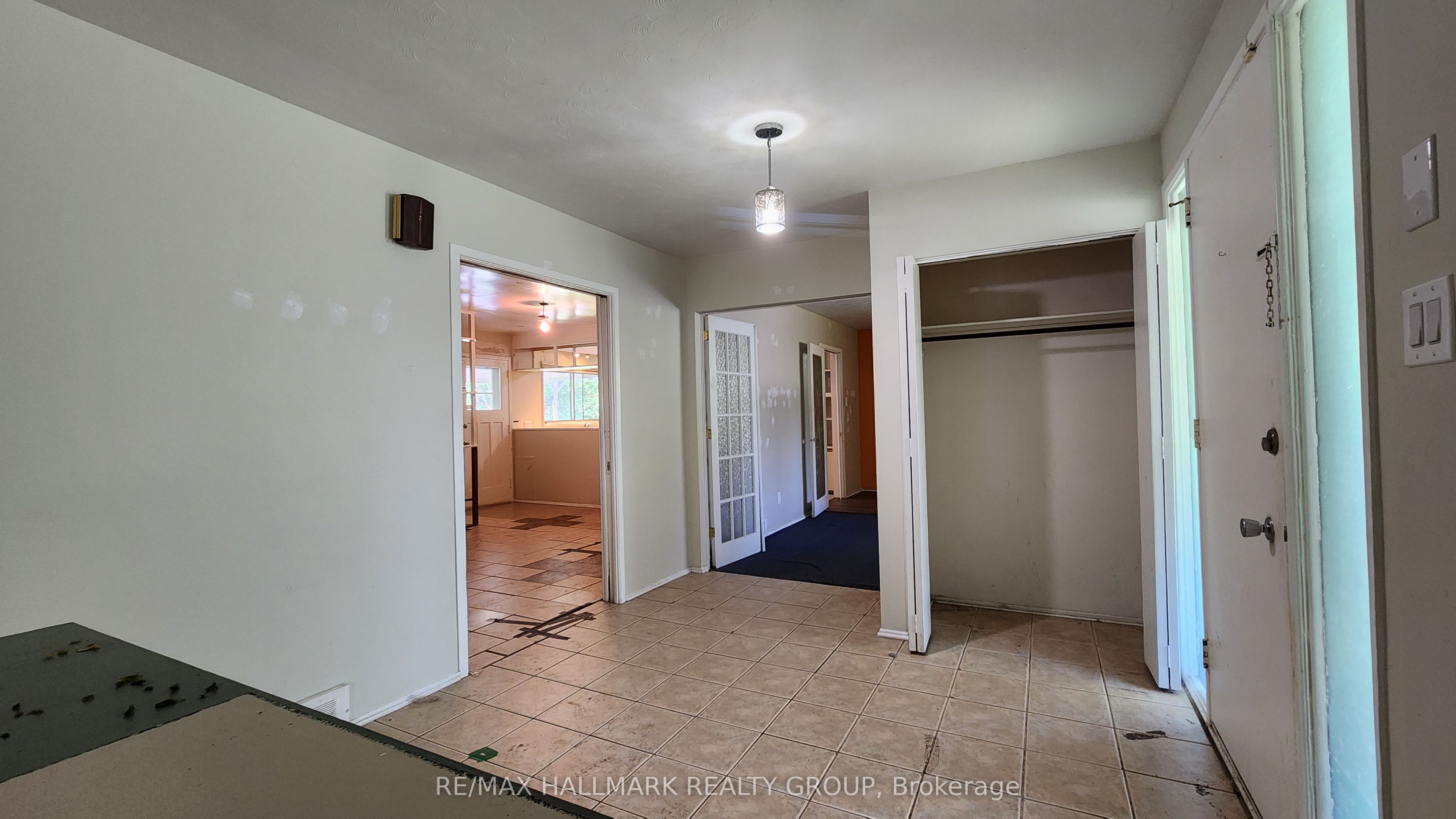 447 Roger Road Property Photo 10