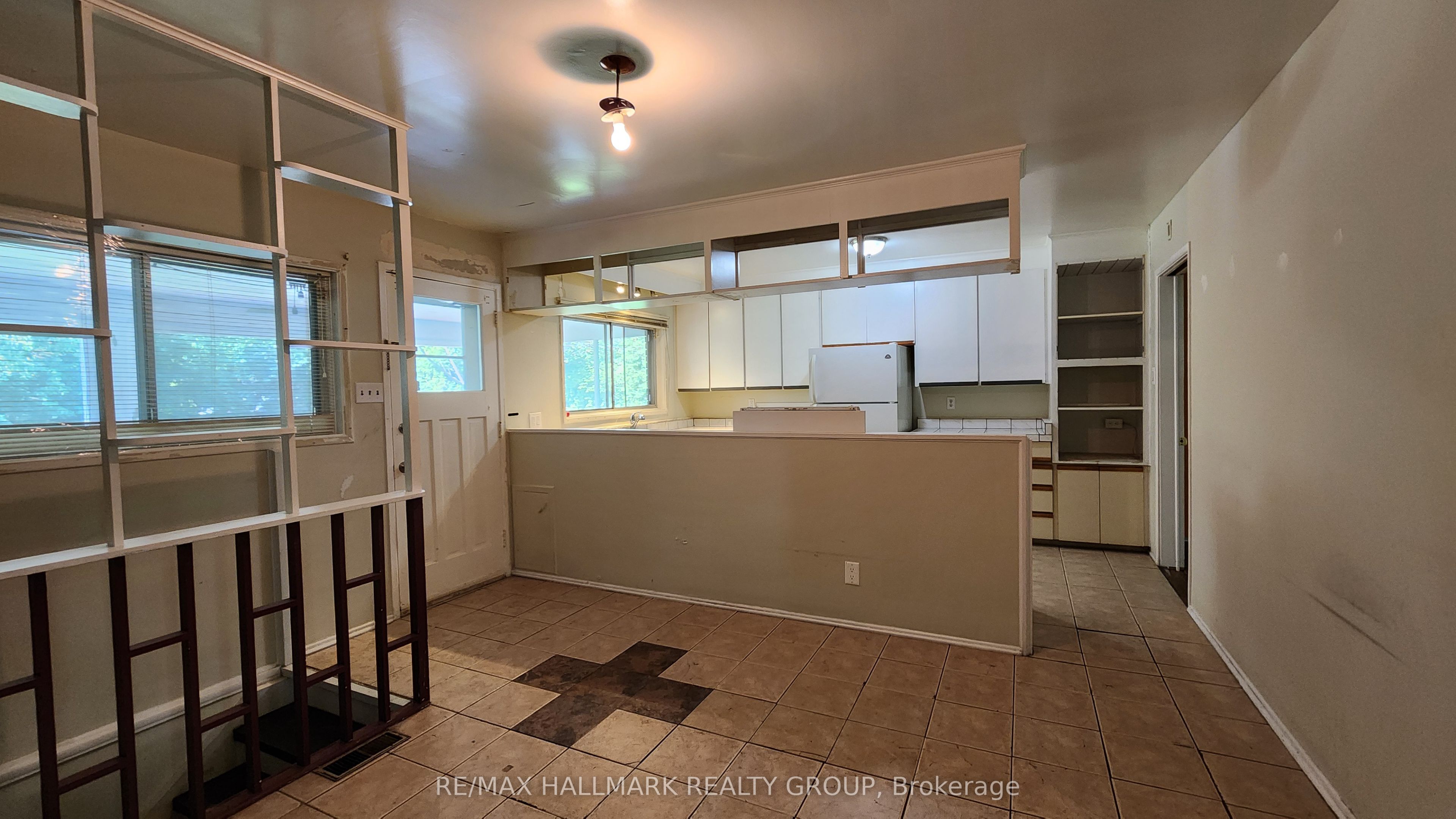 447 Roger Road Property Photo 13