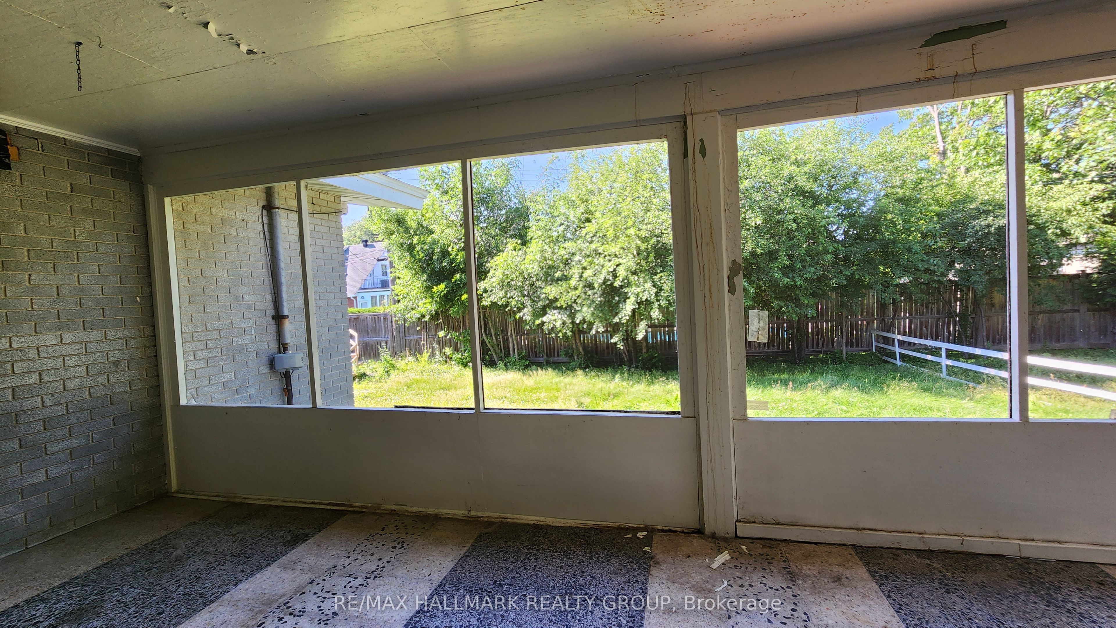 447 Roger Road Property Photo 34