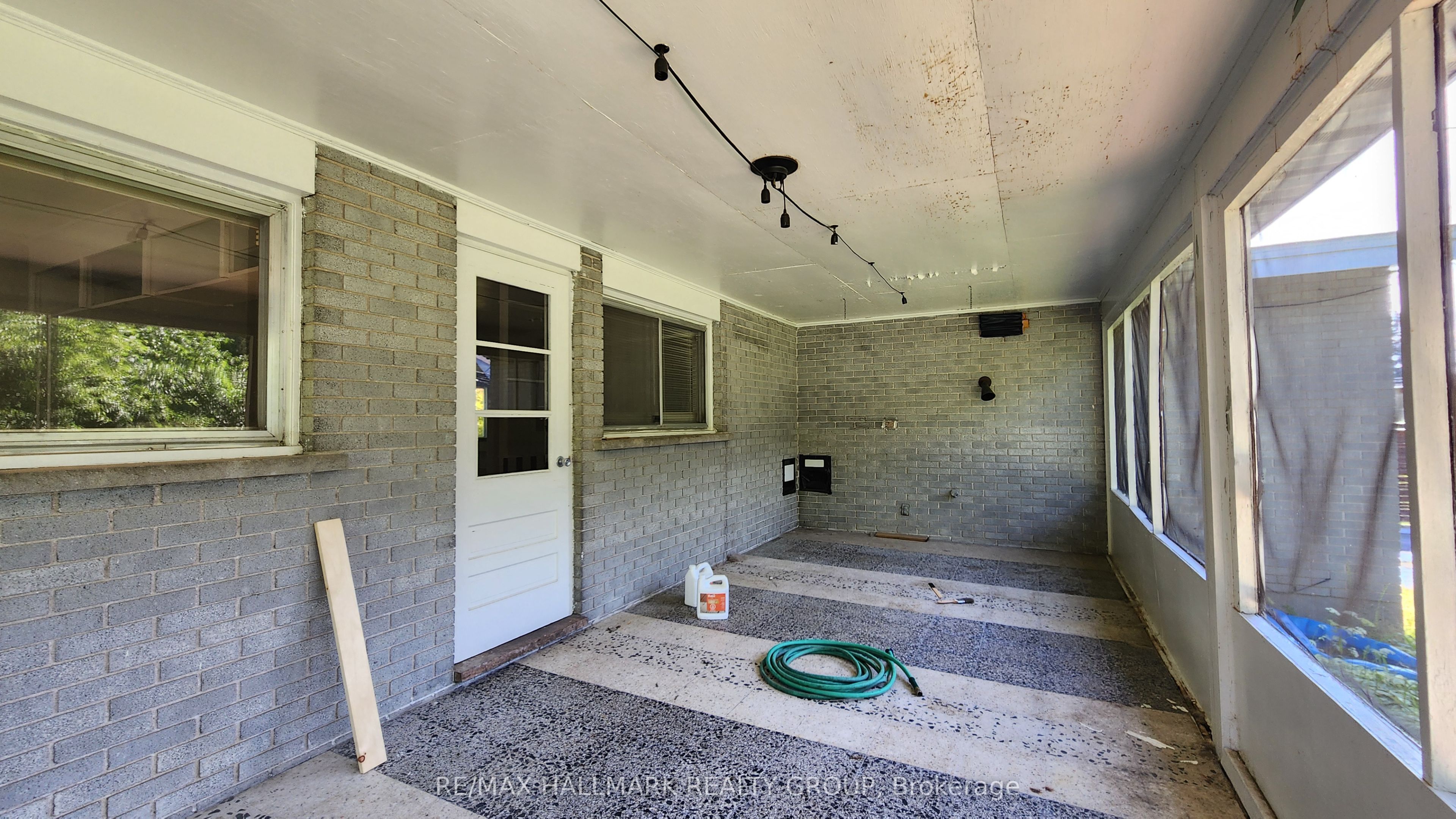 447 Roger Road Property Photo 39
