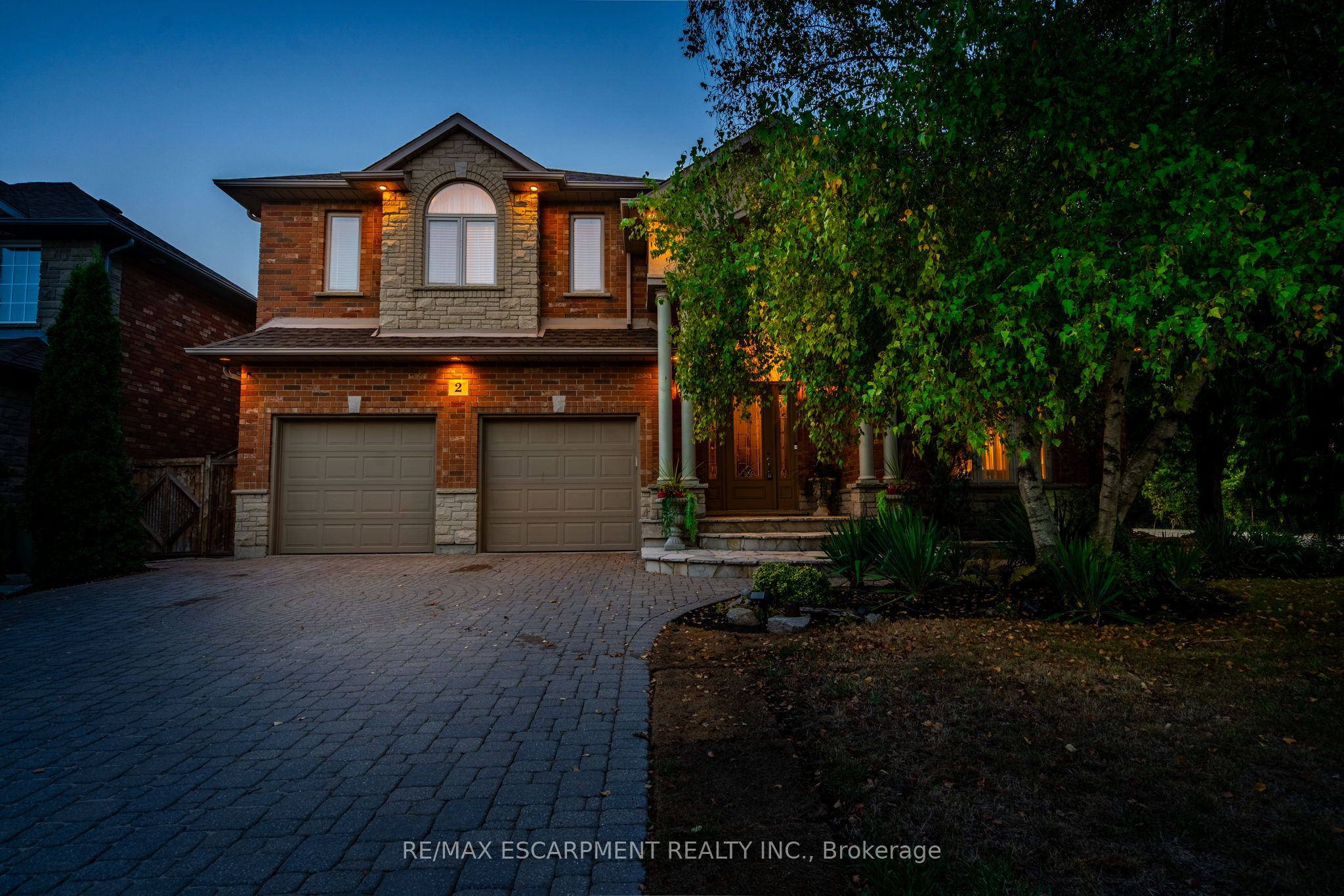 2 Donnici Drive Property Photo 1