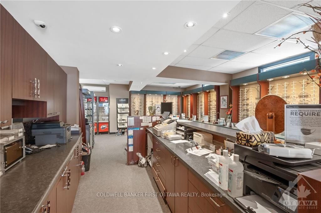 #1 - 752 Somerset Street Property Photo 13
