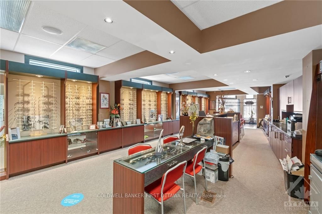 #1 - 752 Somerset Street Property Photo 11