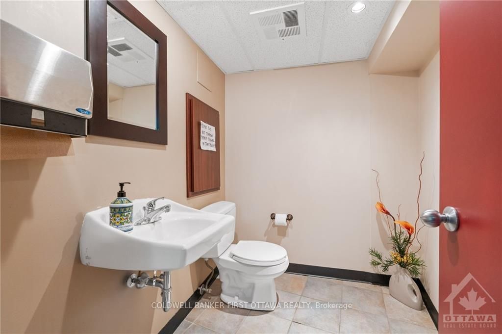 #1 - 752 Somerset Street Property Photo 26