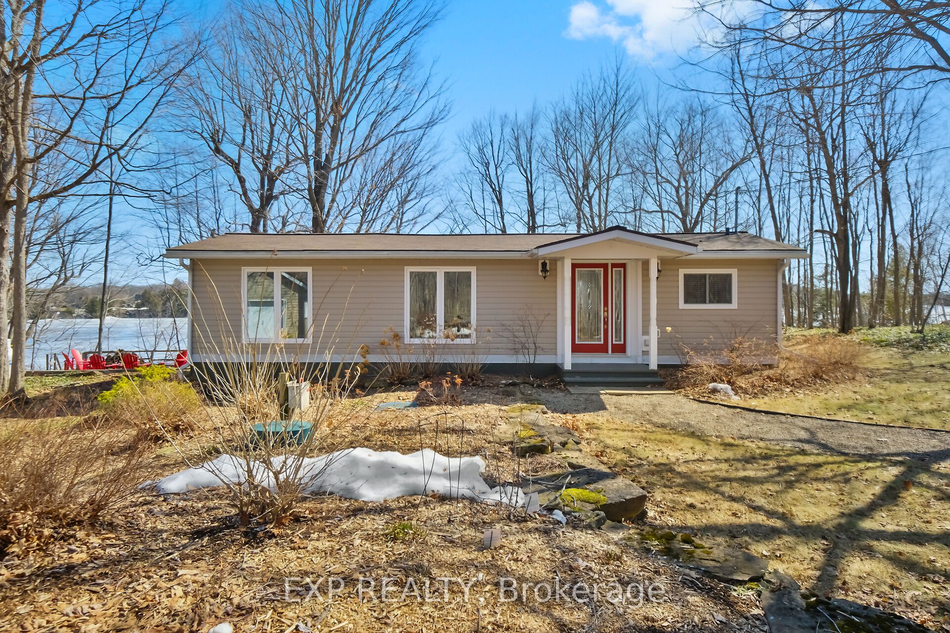 63 O2 Road Property Photo