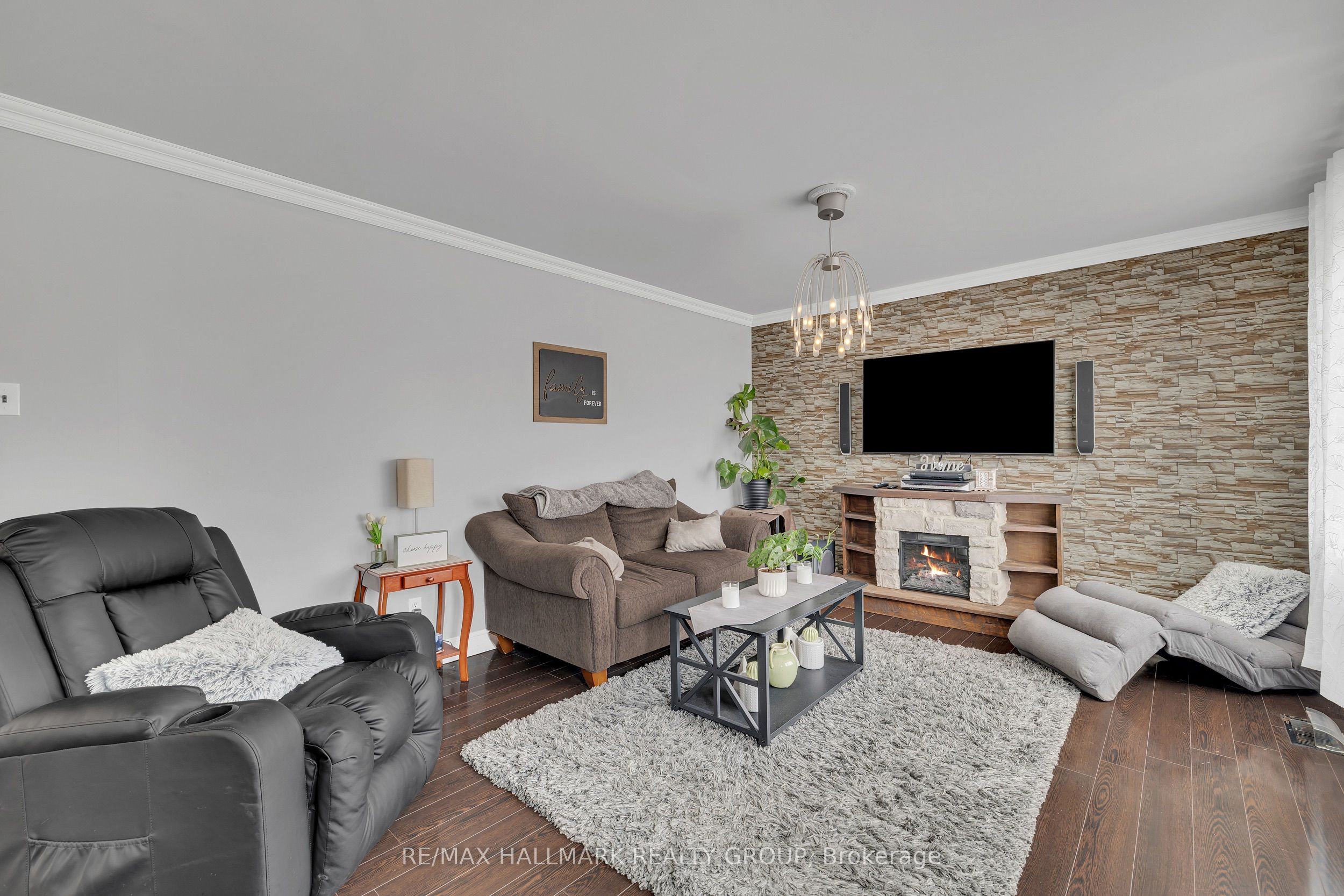 3506 Charleville Road Property Photo 5
