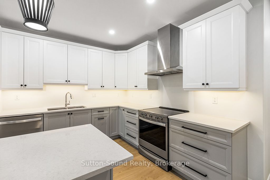 535 Isaac Street 101 Property Photo 4