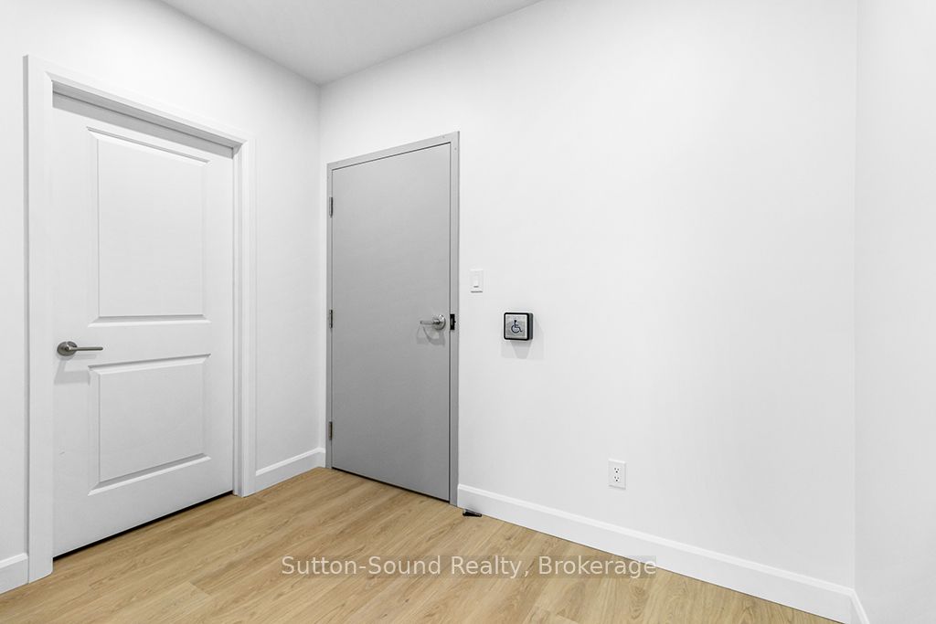 535 Isaac Street 101 Property Photo 22