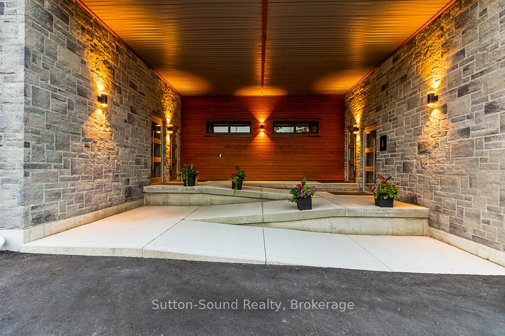 535 Isaac Street 101 Property Photo 37