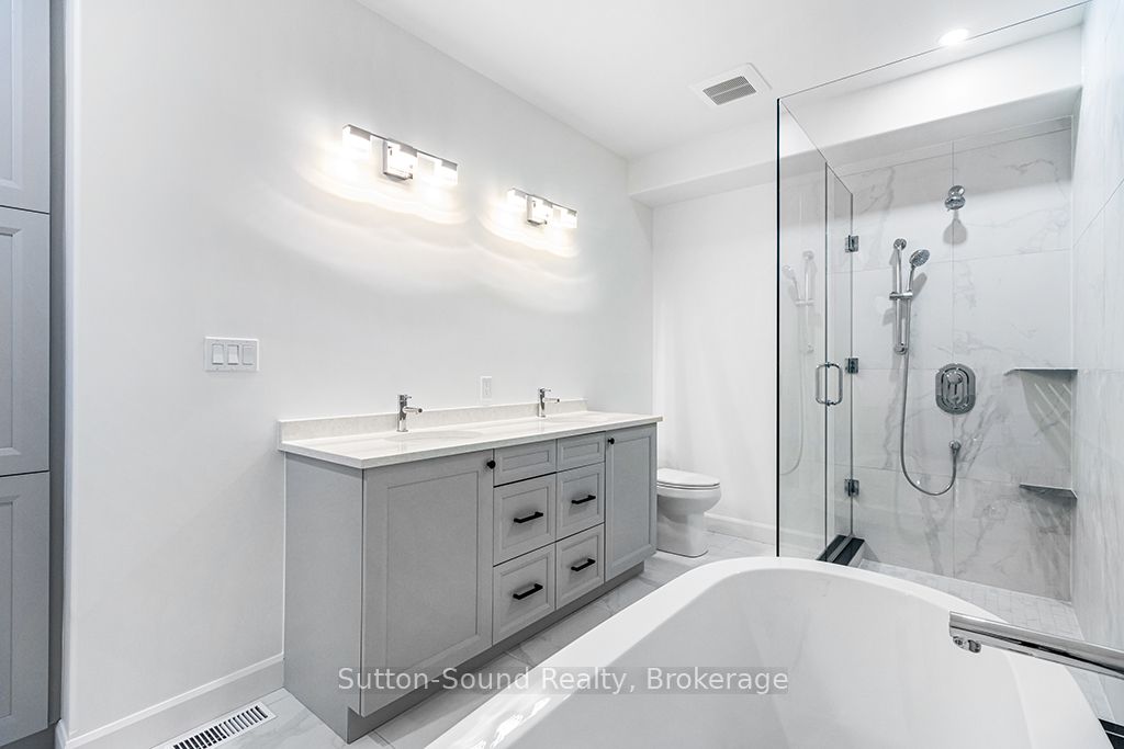 535 Isaac Street 203 Property Photo 16