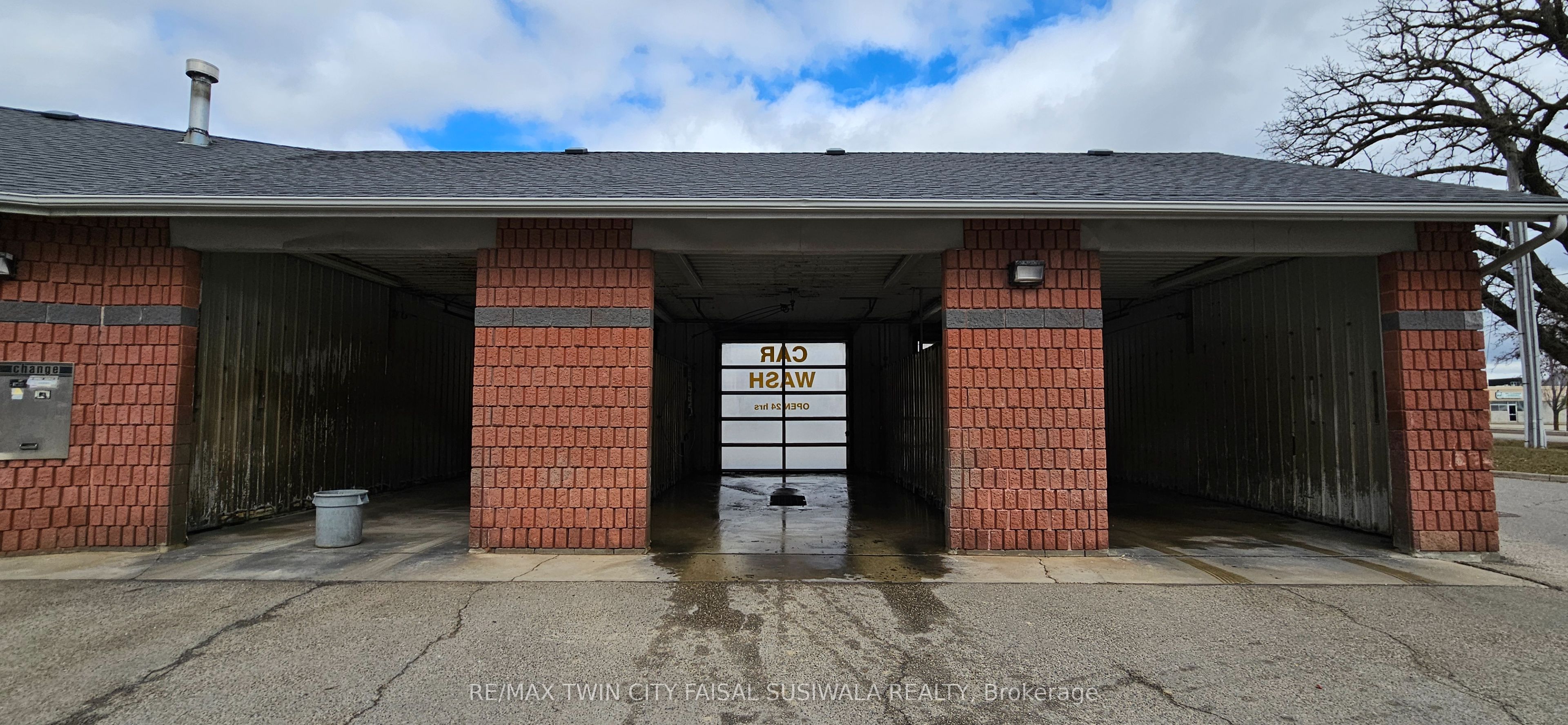 150 Dundas Street Property Photo 5