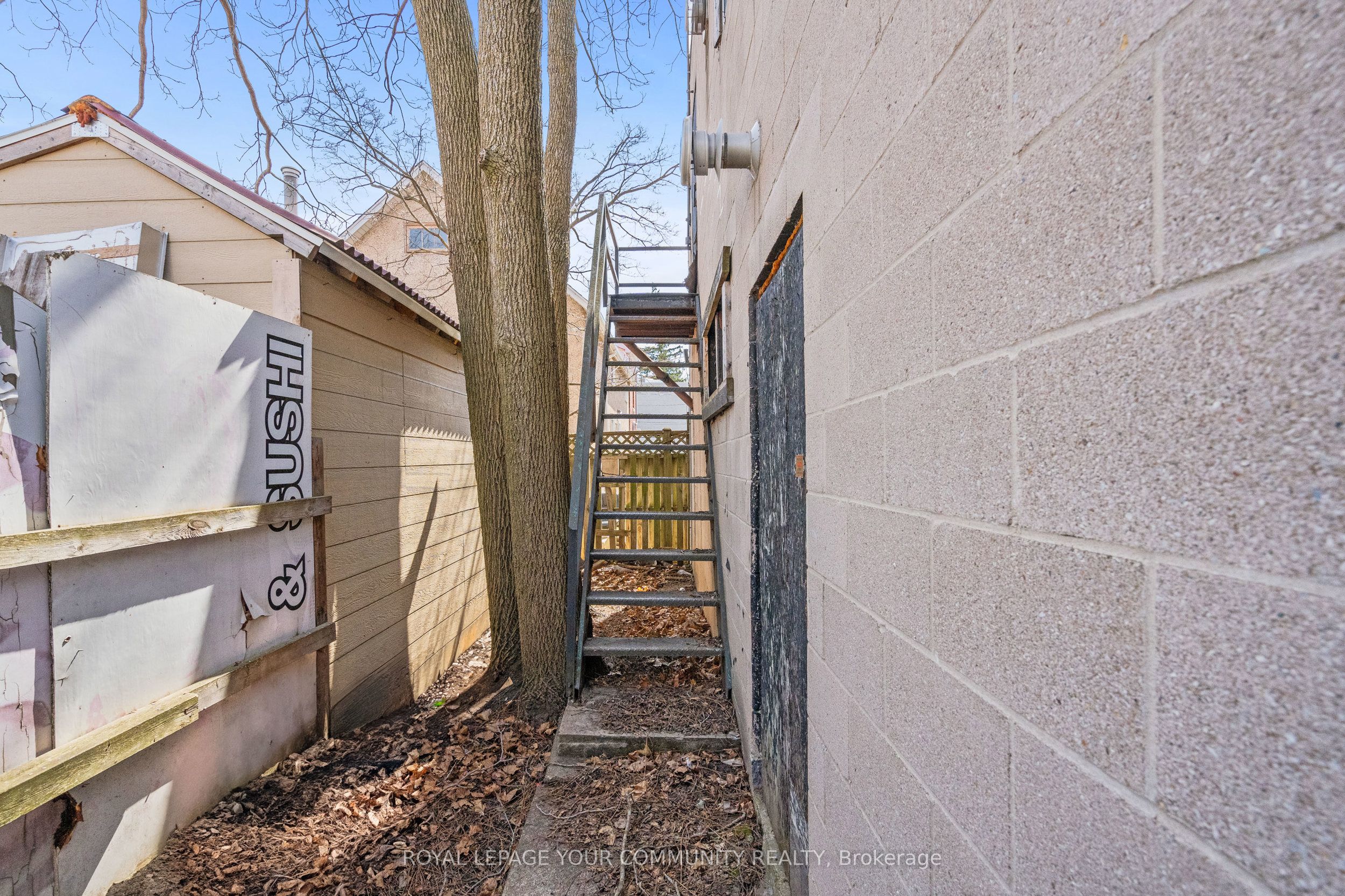 226 King Street Property Photo 20