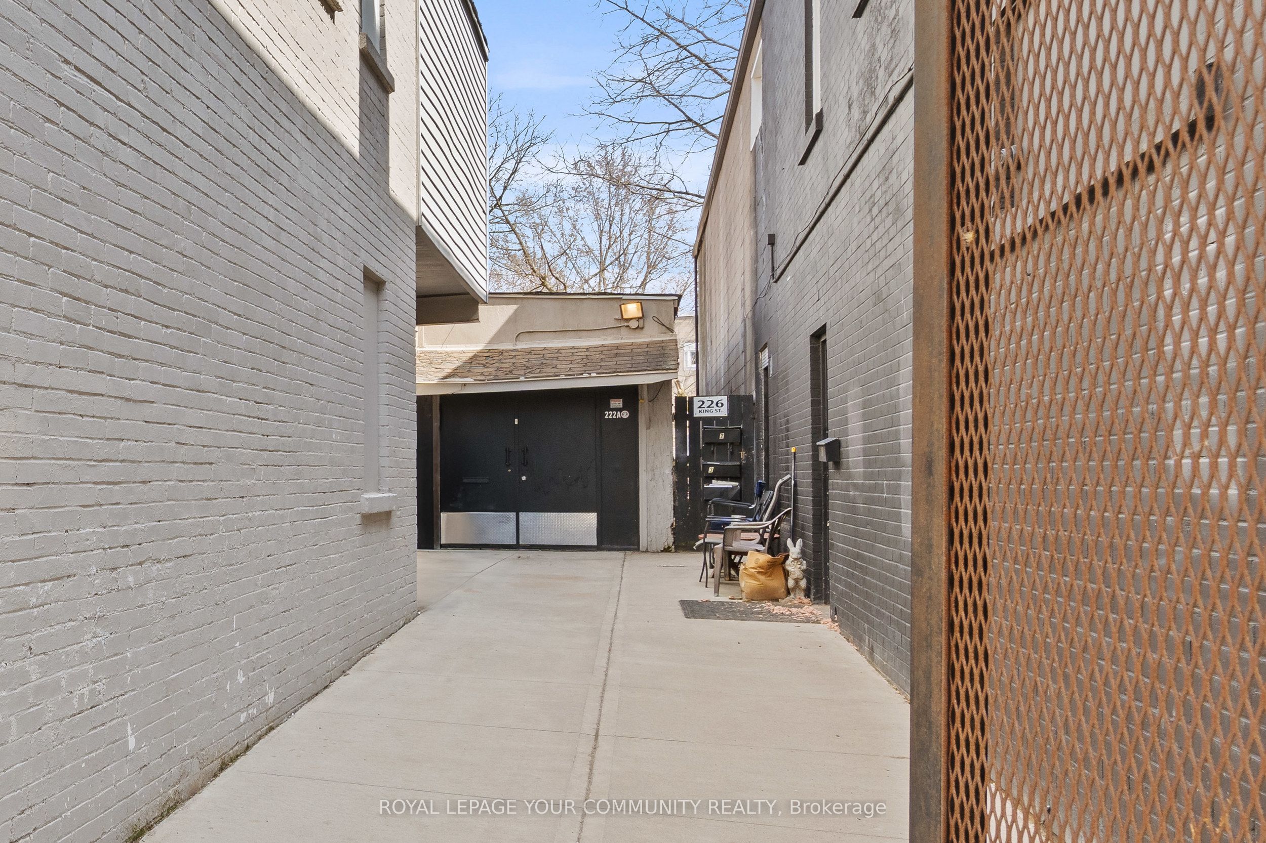 220-222 King Street Property Photo 20