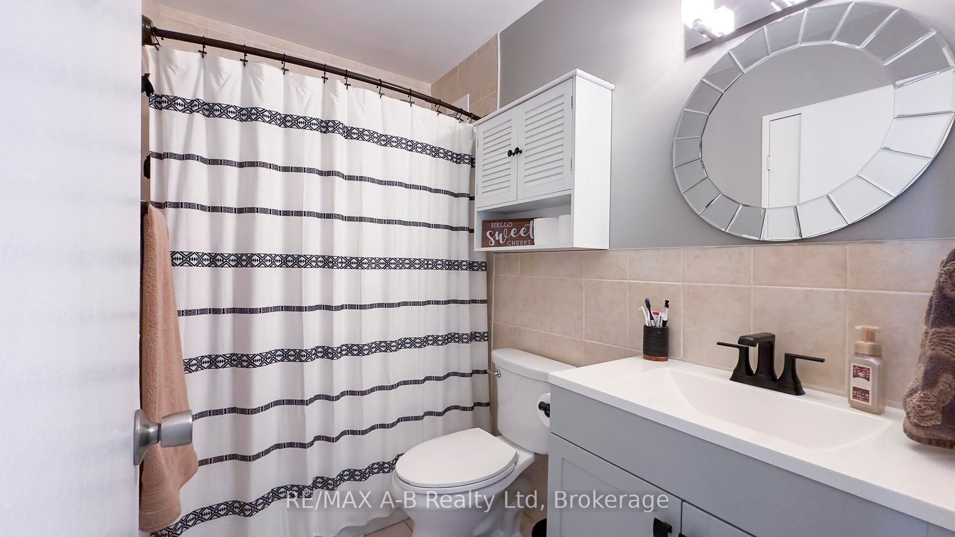 583 Mornington Avenue 1005 Property Photo 20