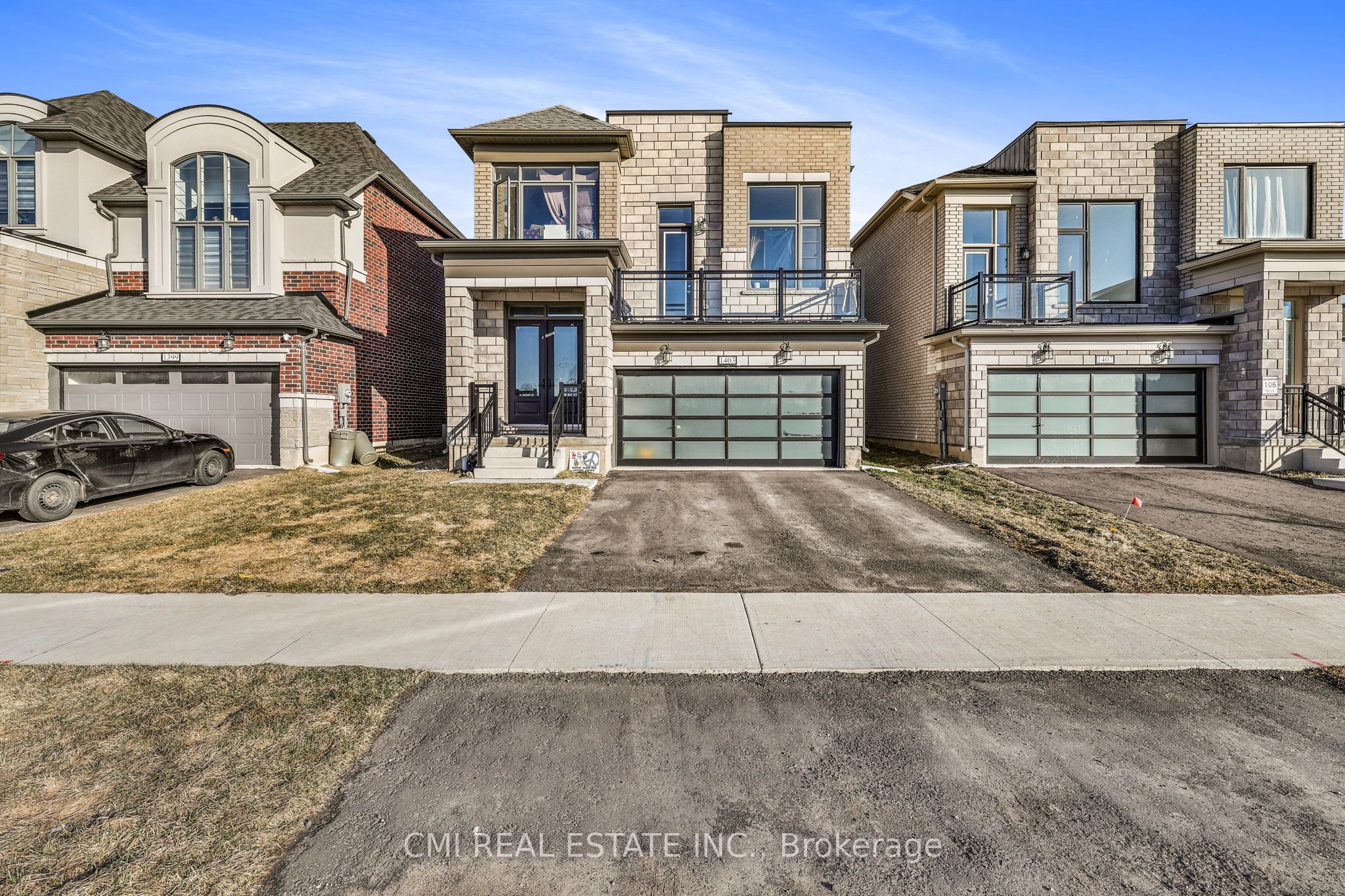 1403 Upper Thames Drive Property Photo 1