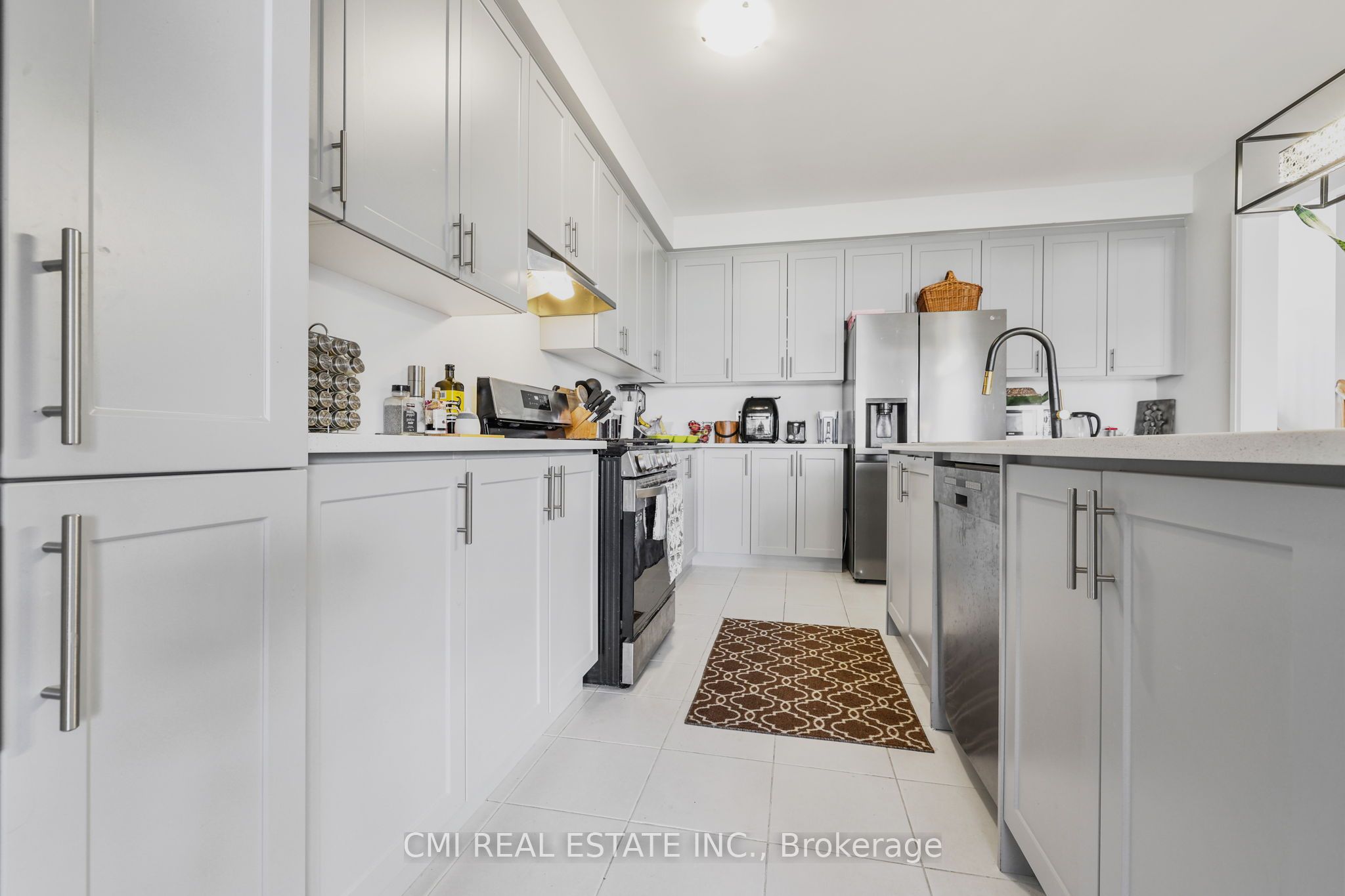 1403 Upper Thames Drive Property Photo 26