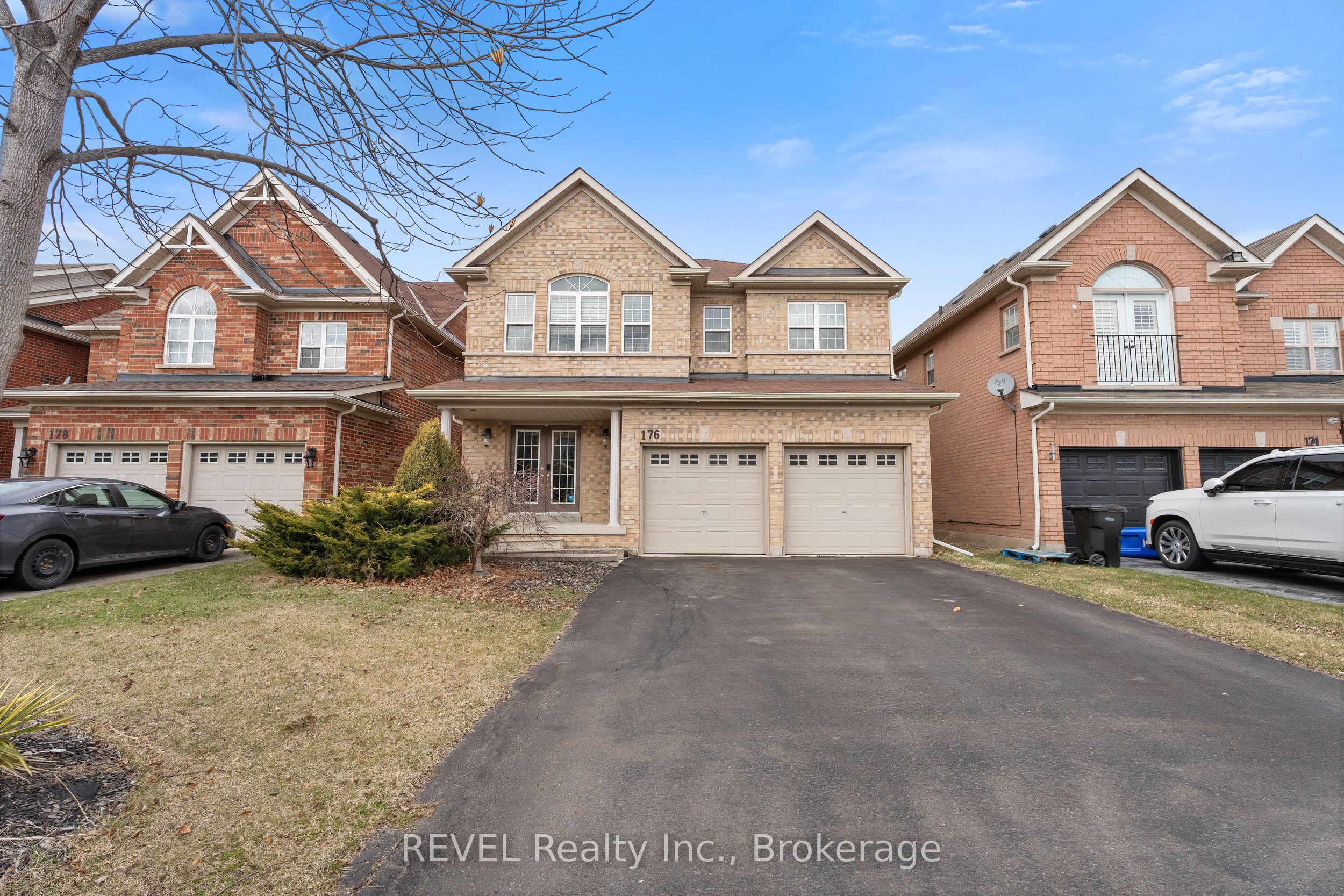 176 Wright Crescent Property Photo