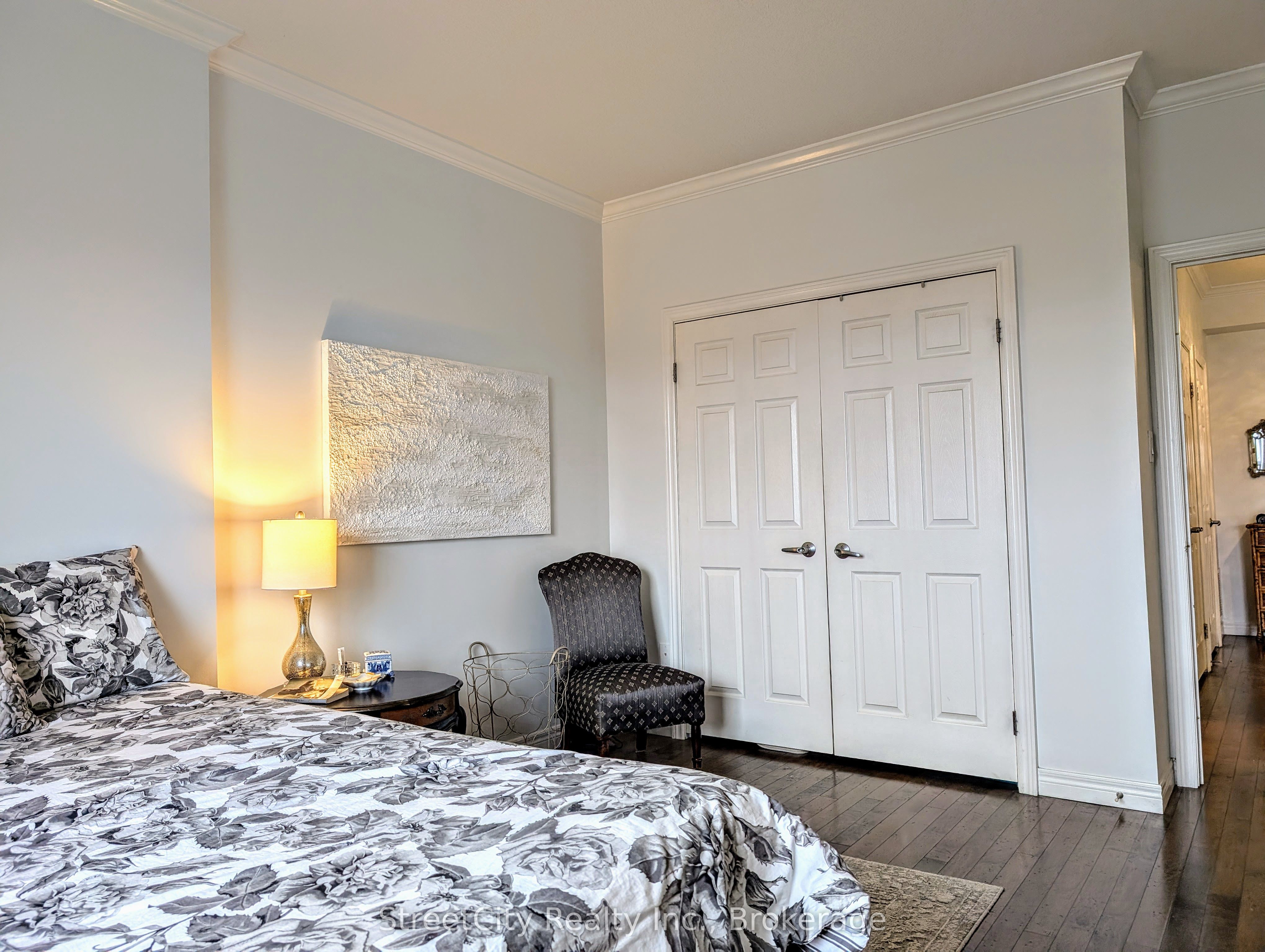 160 Romeo Street S 501 Property Photo 16