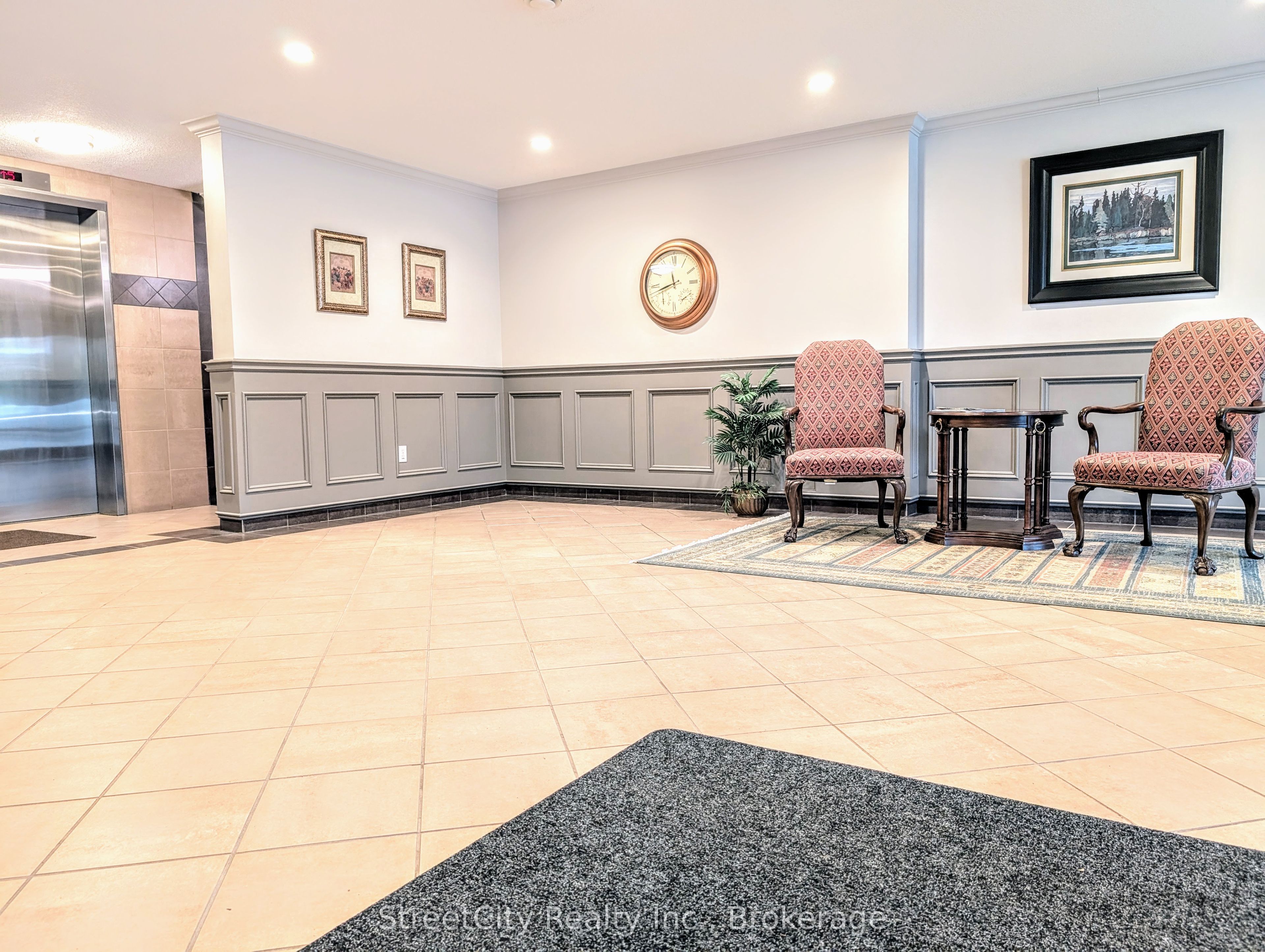 160 Romeo Street S 501 Property Photo 22