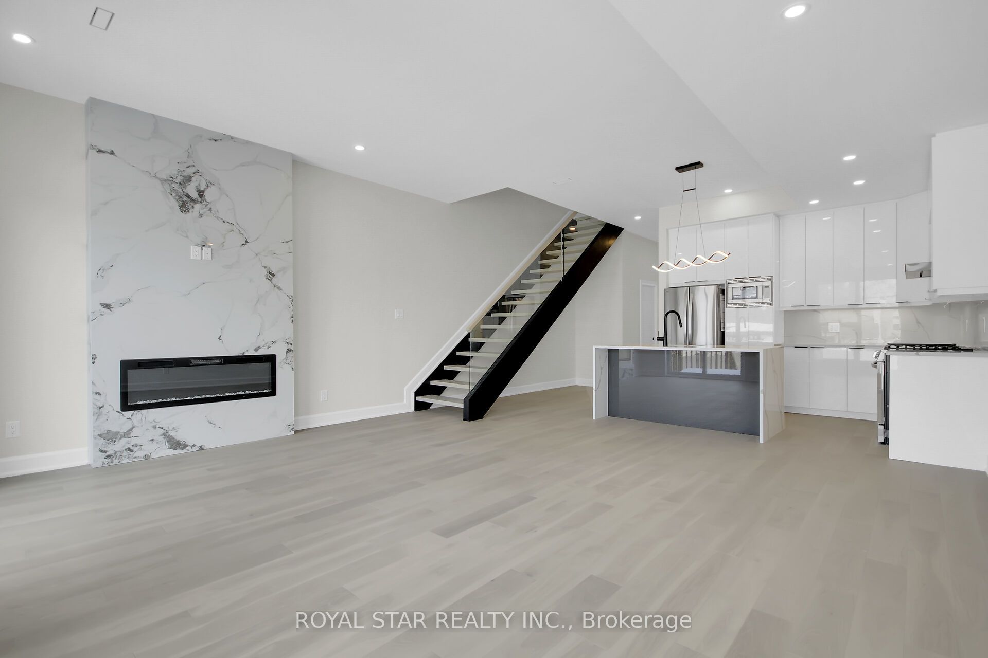 549 Mutual Street Property Photo 7