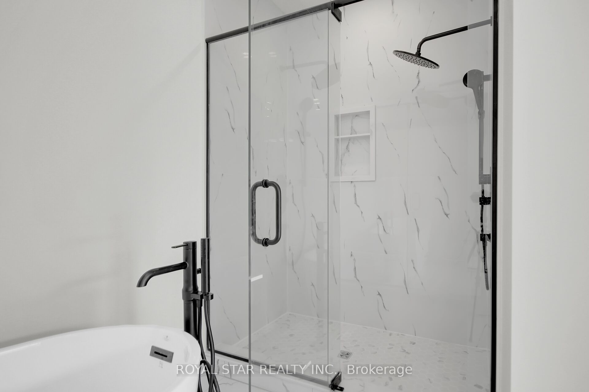 549 Mutual Street Property Photo 23
