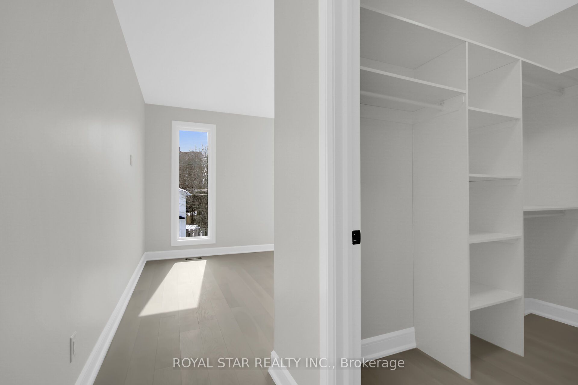 549 Mutual Street Property Photo 24