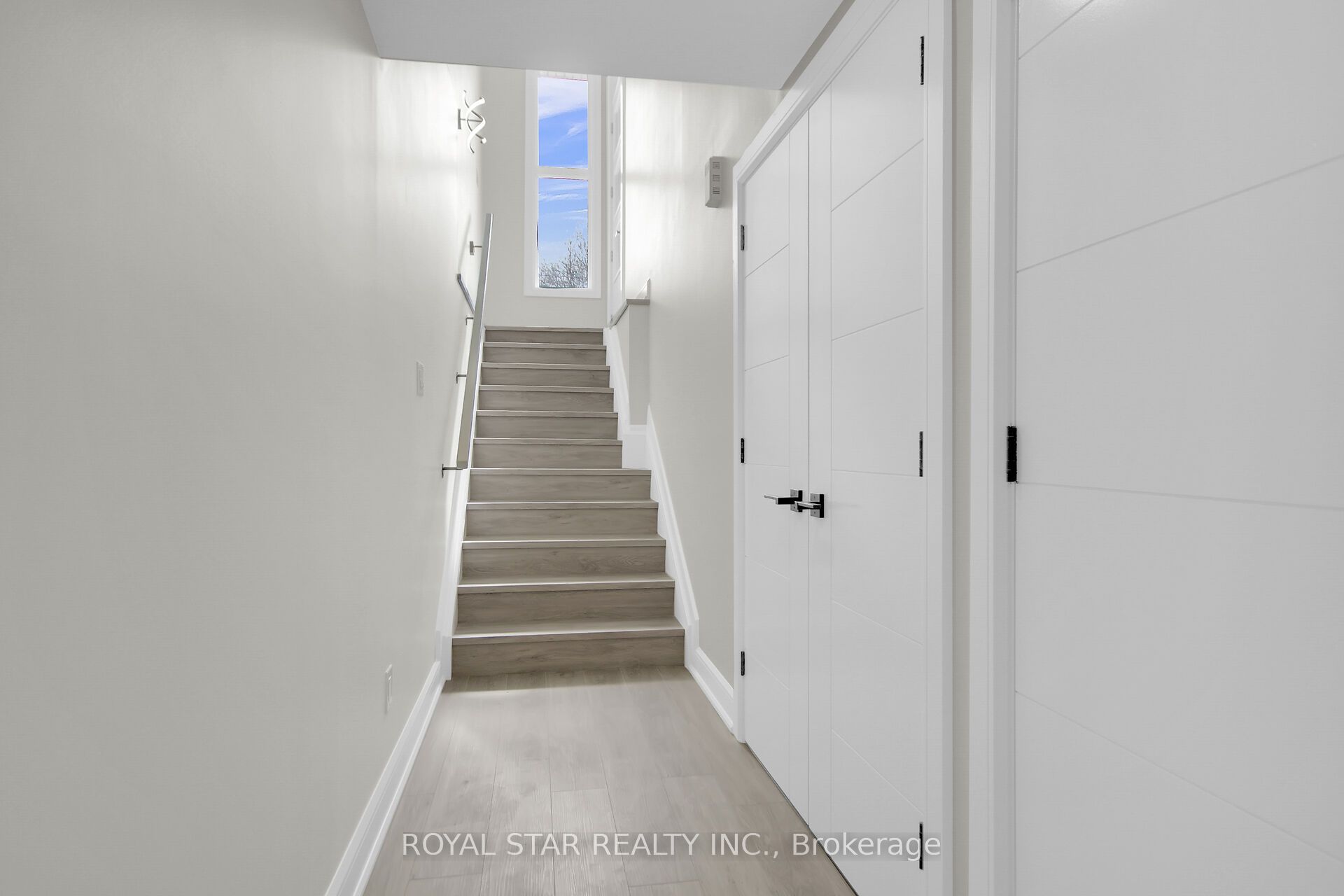 549 Mutual Street Property Photo 38