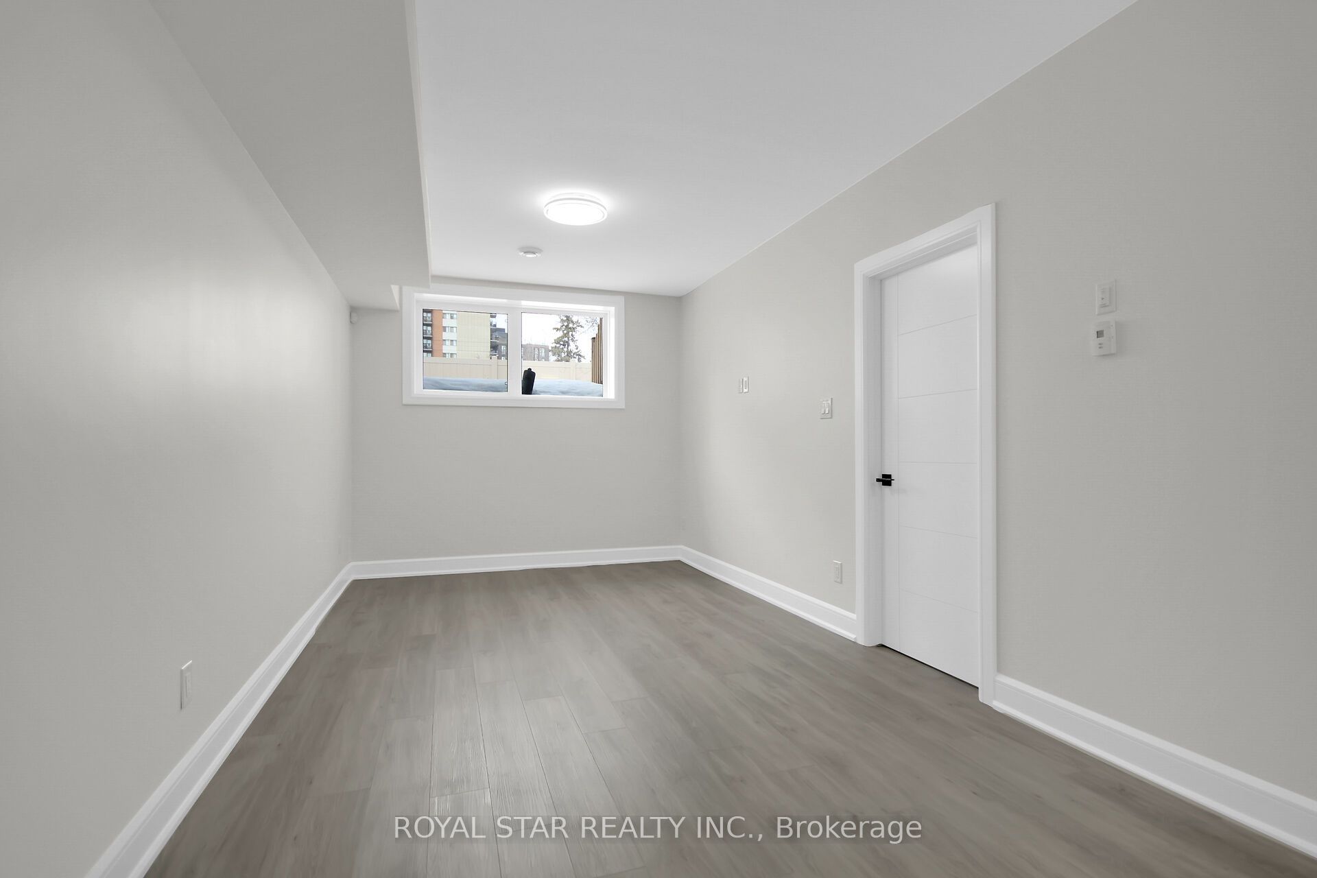 549 Mutual Street Property Photo 39