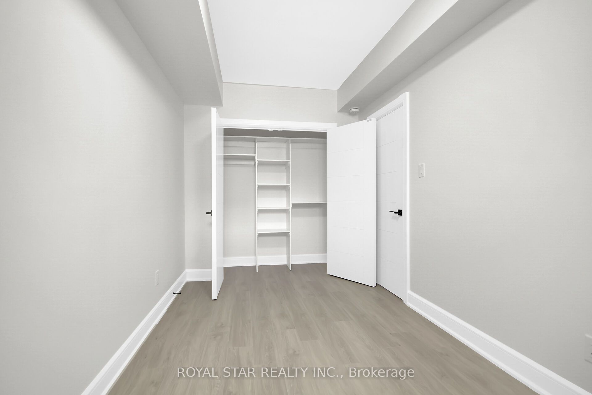 549 Mutual Street Property Photo 46