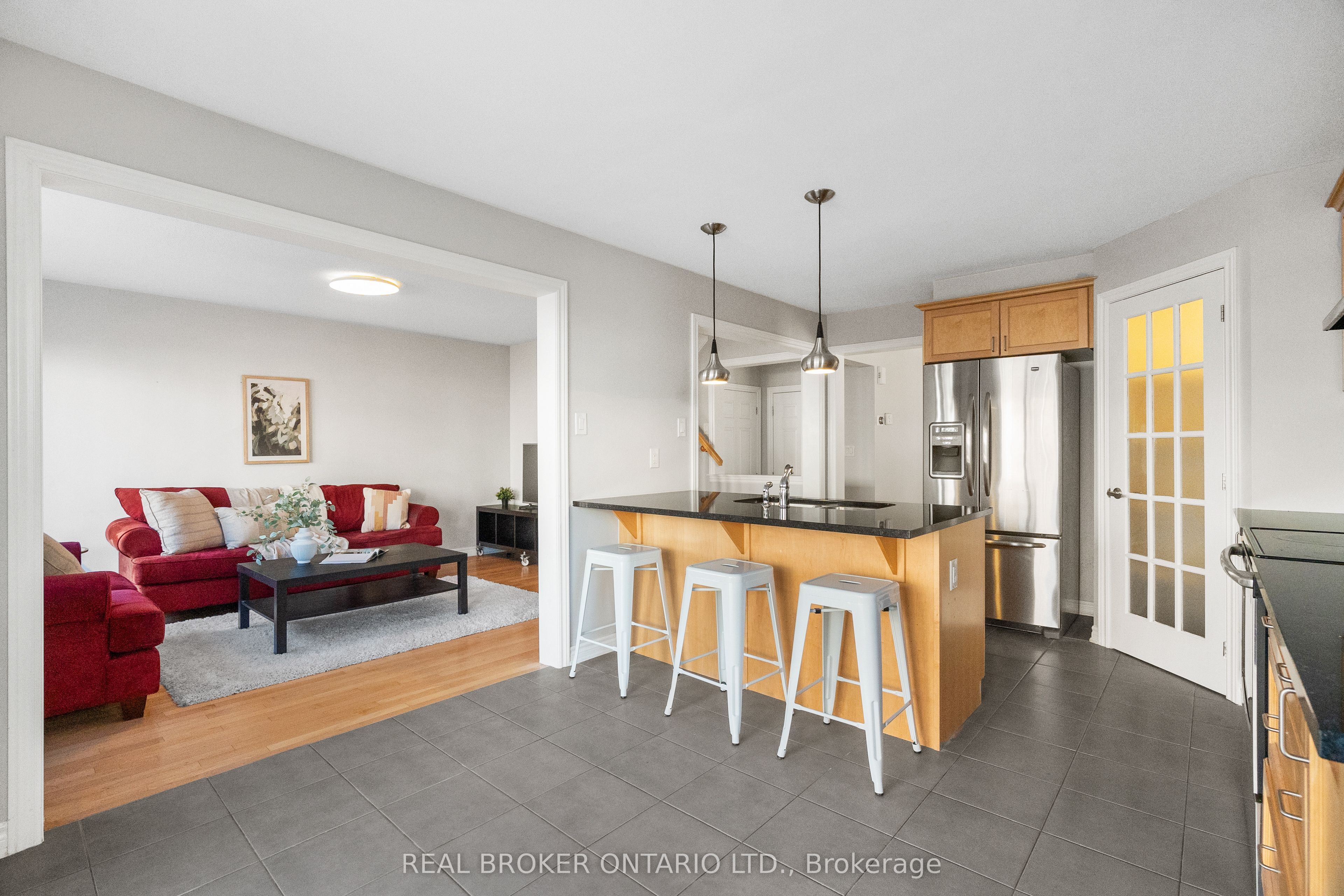 256 Rivertree Street Property Photo 15