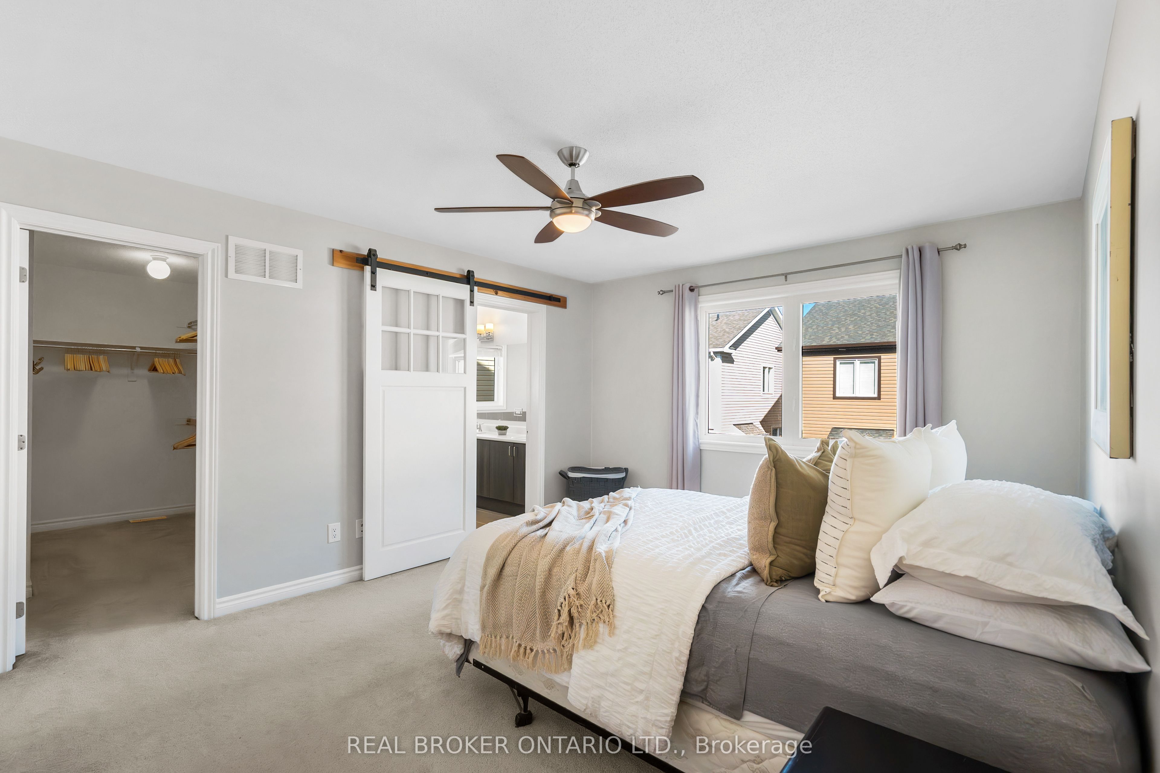 256 Rivertree Street Property Photo 22