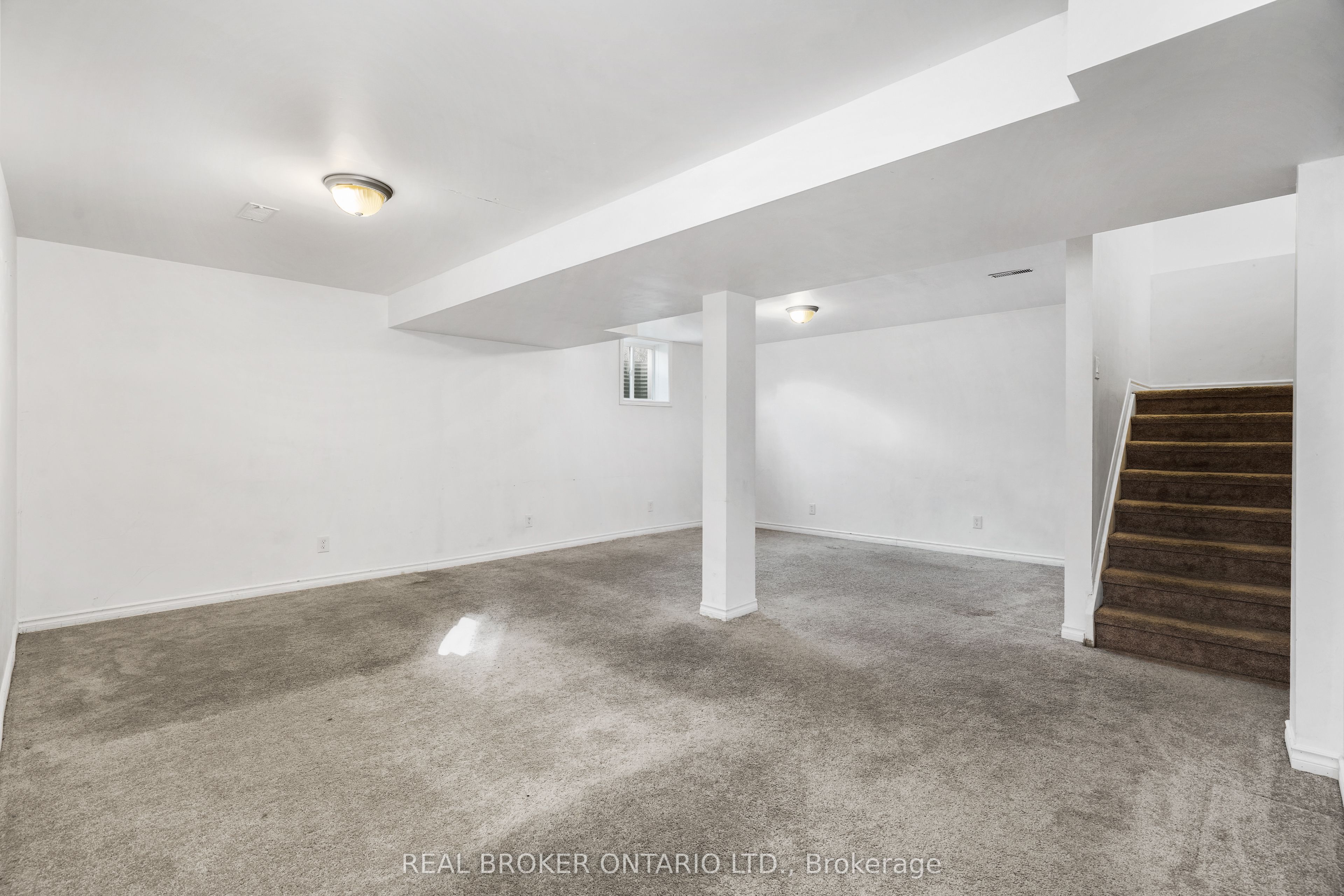 256 Rivertree Street Property Photo 34