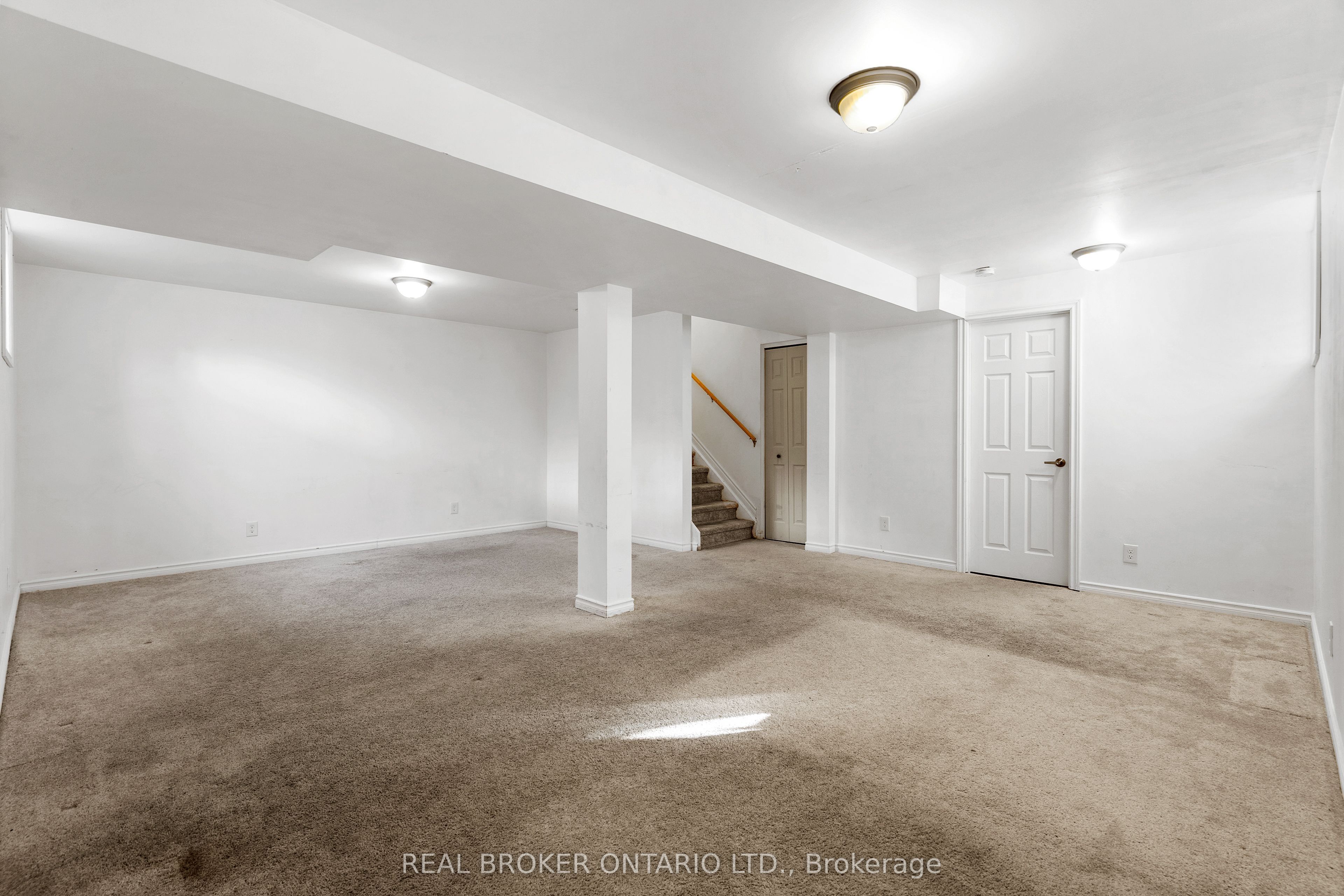 256 Rivertree Street Property Photo 35